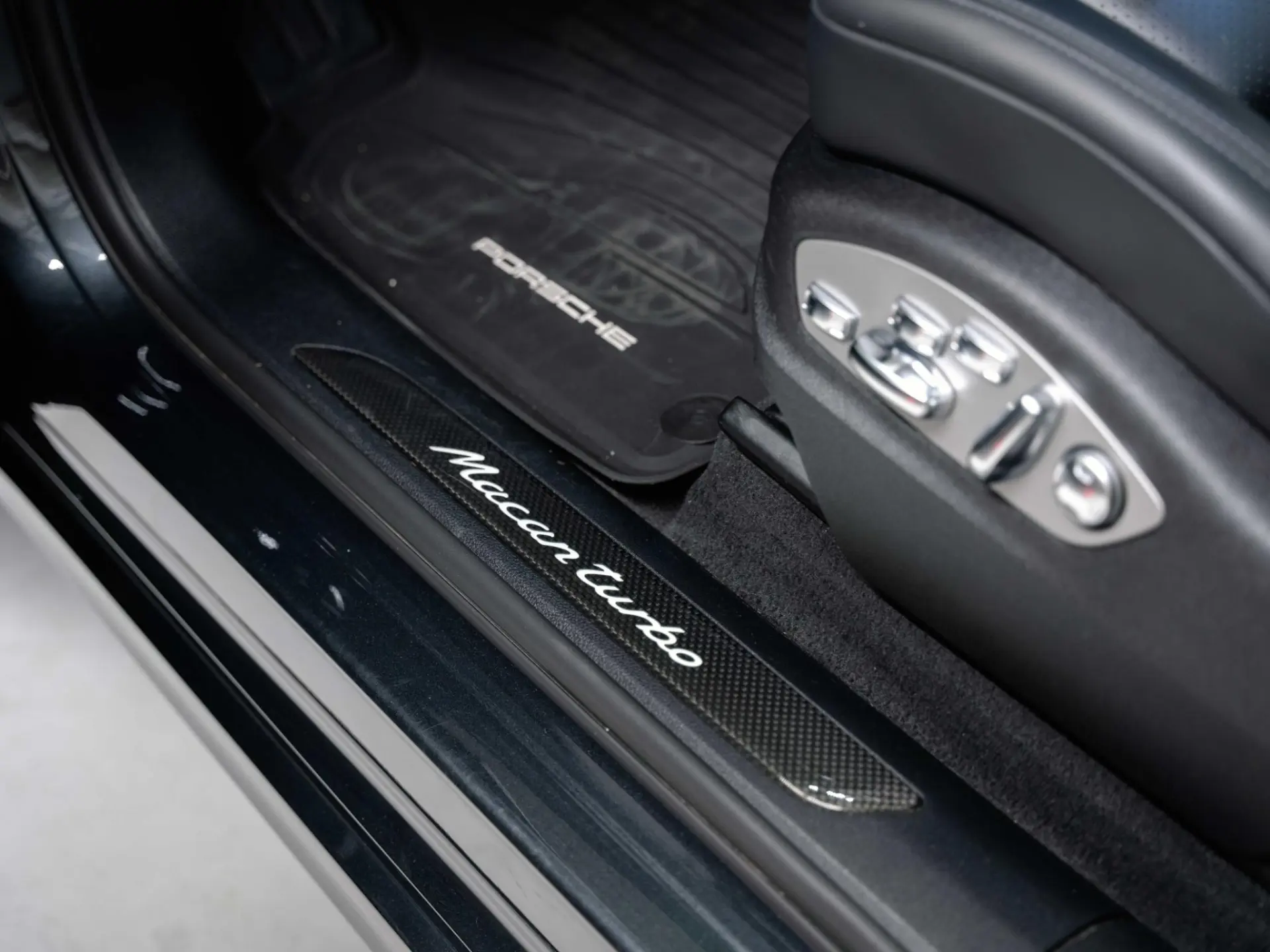 Macan Turbo