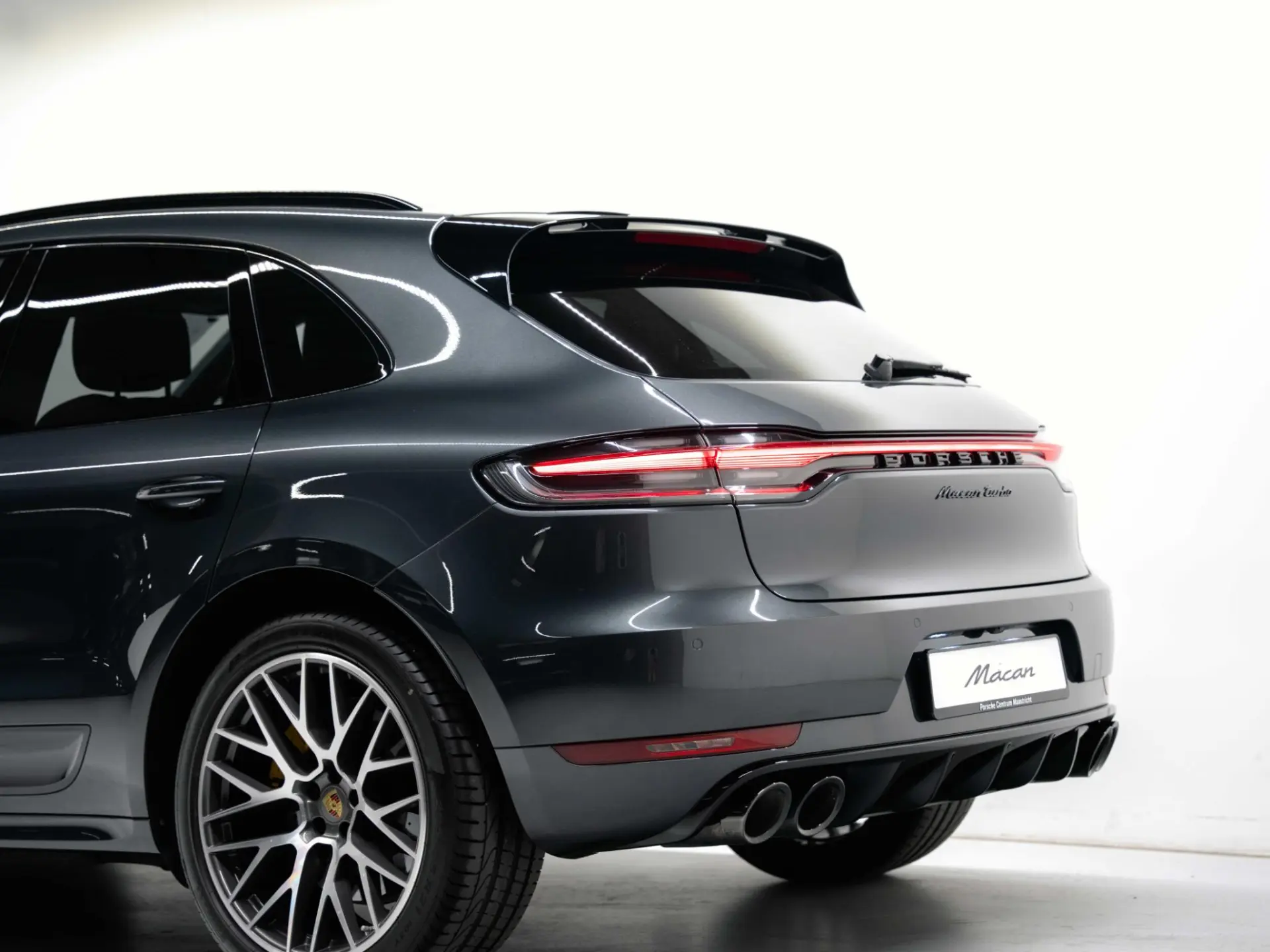Macan Turbo