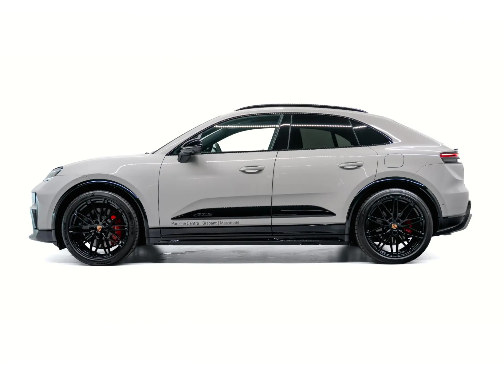 Macan GTS