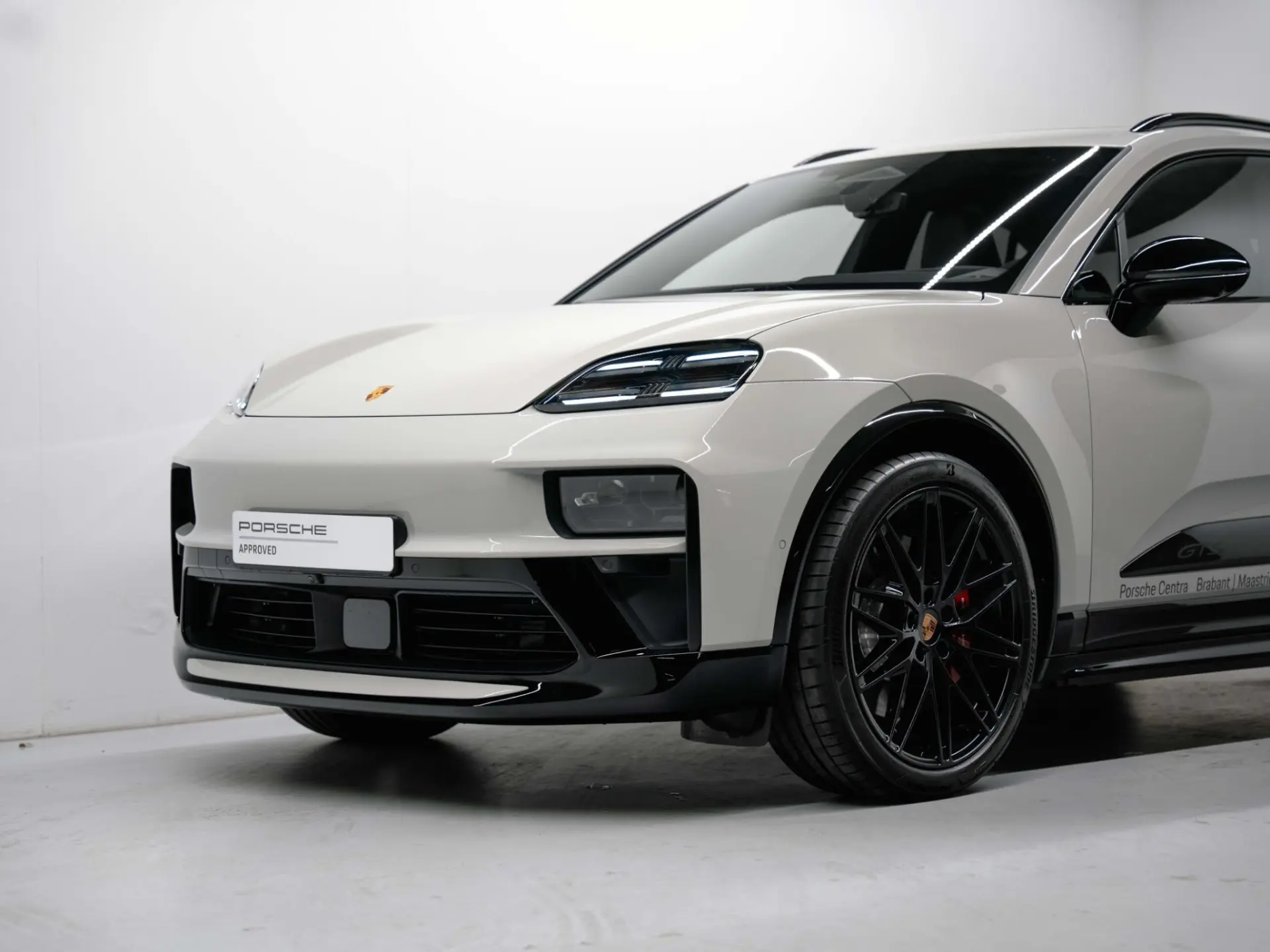 Macan GTS