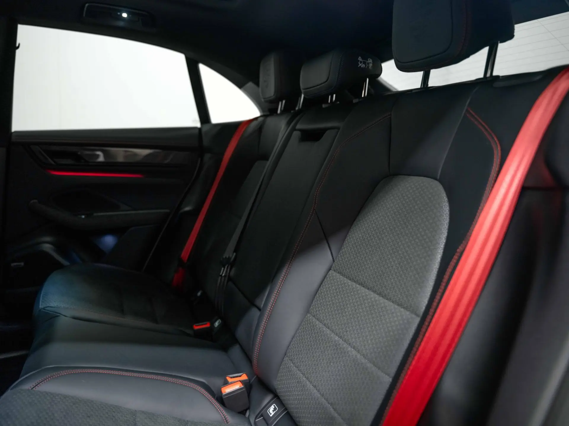 Macan GTS