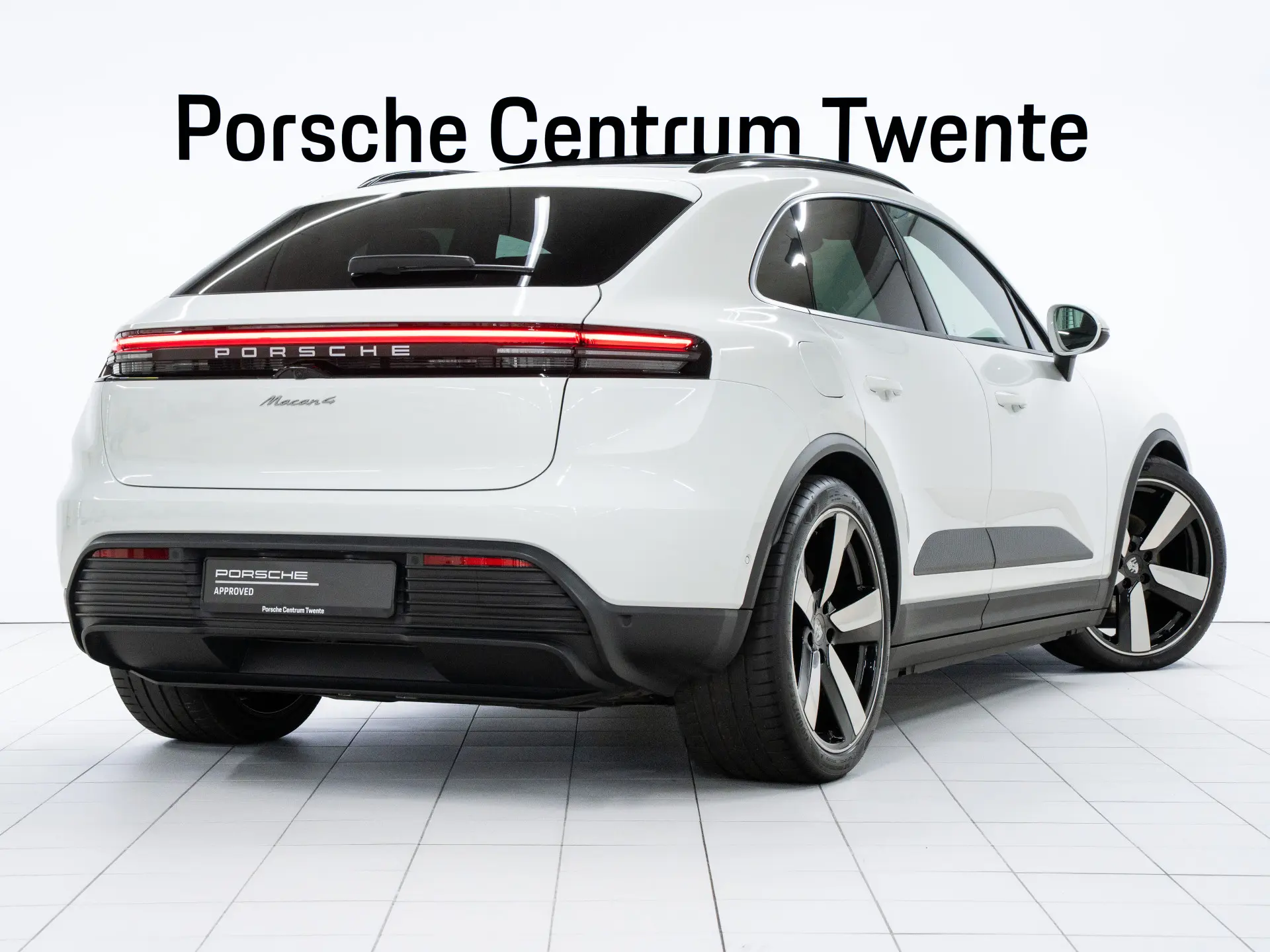 Macan 4