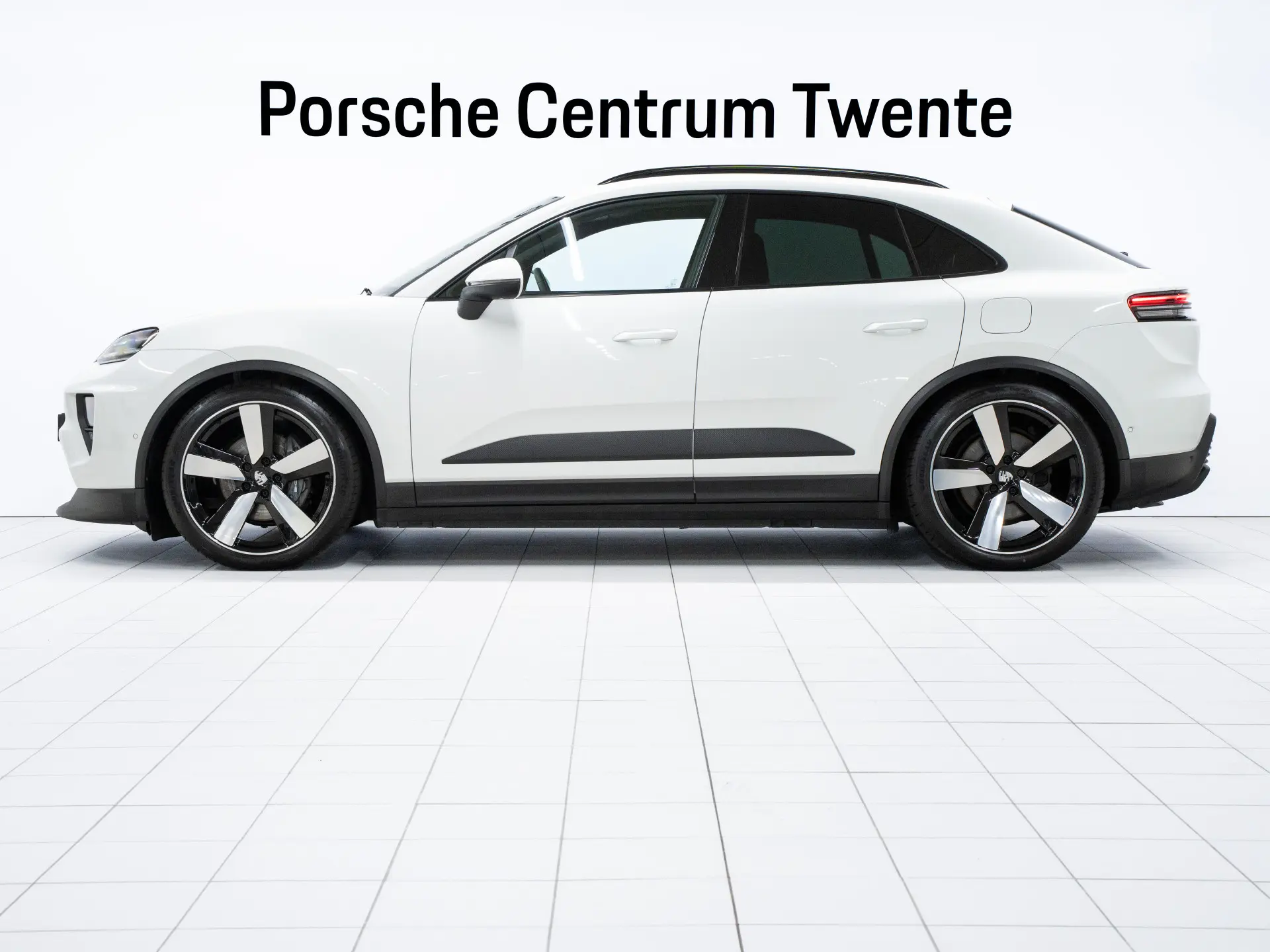 Macan 4