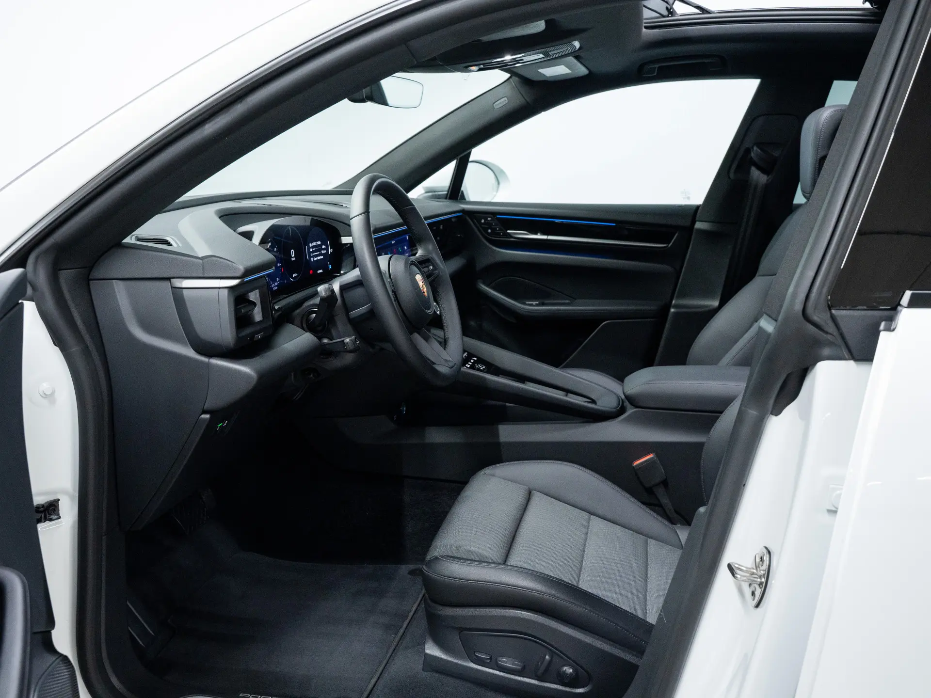 Macan 4