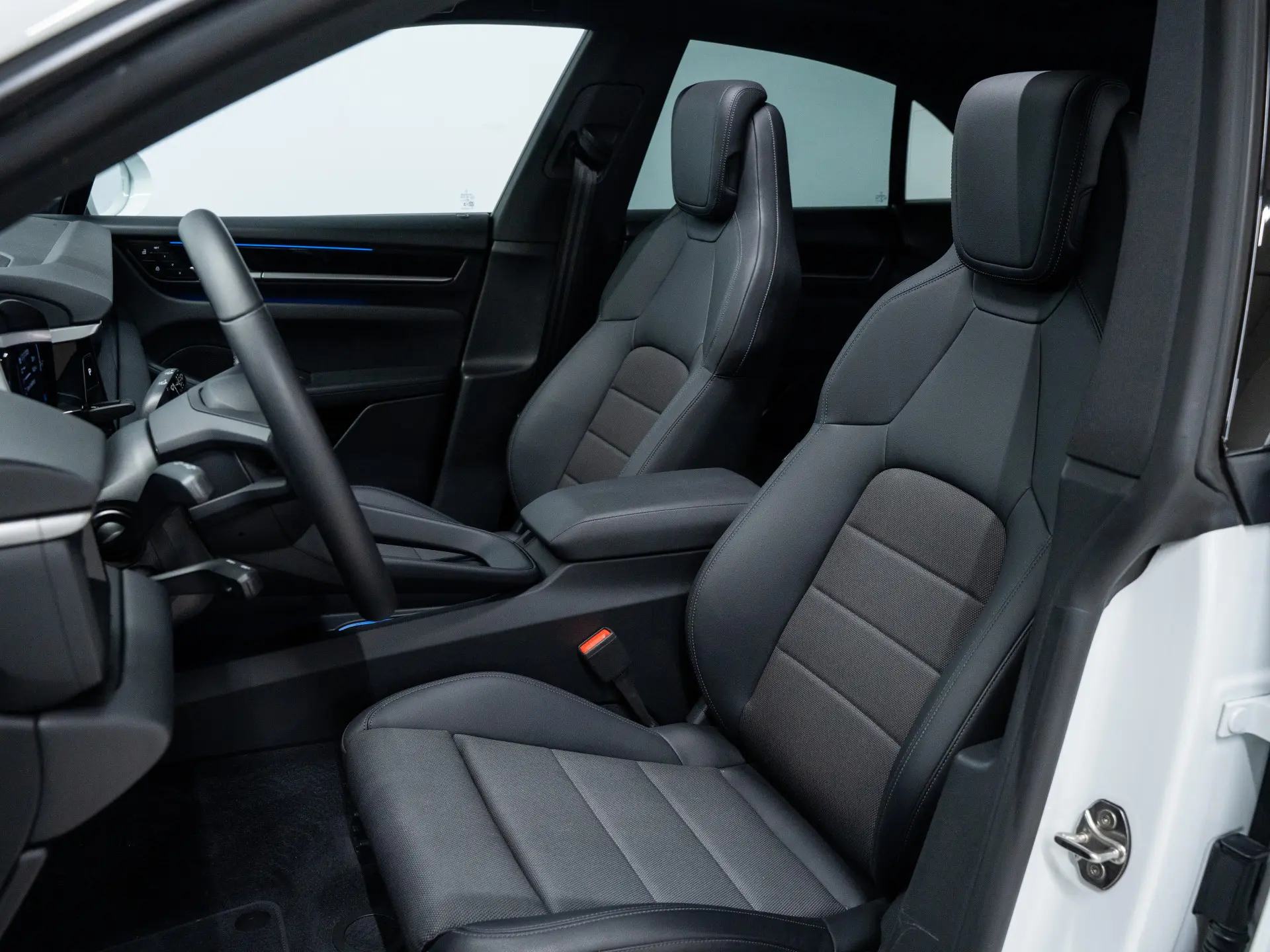 Macan 4