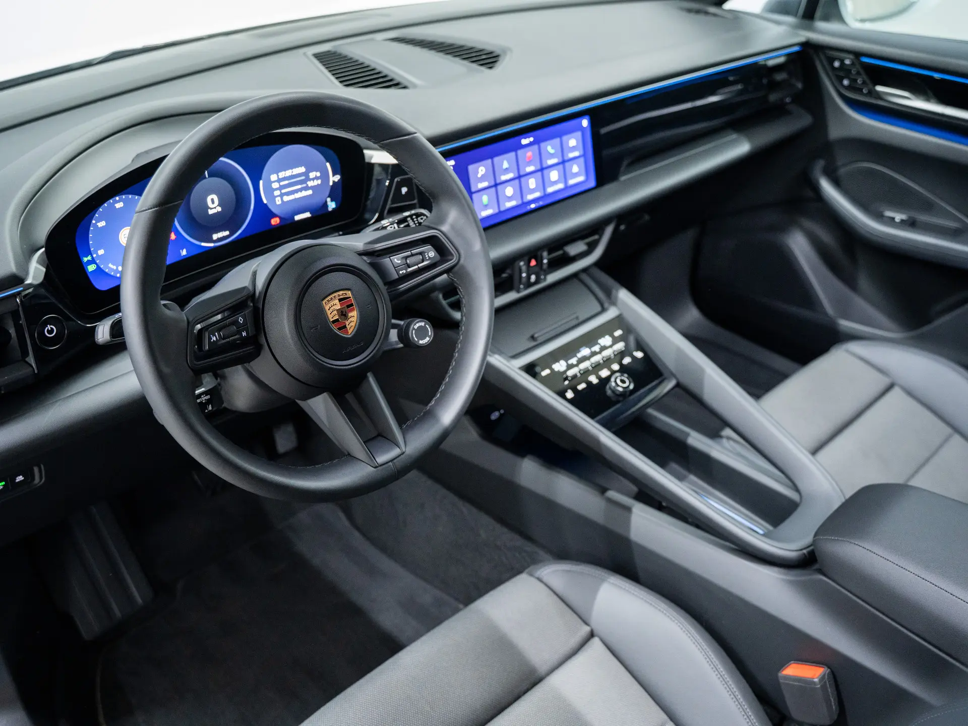 Macan 4