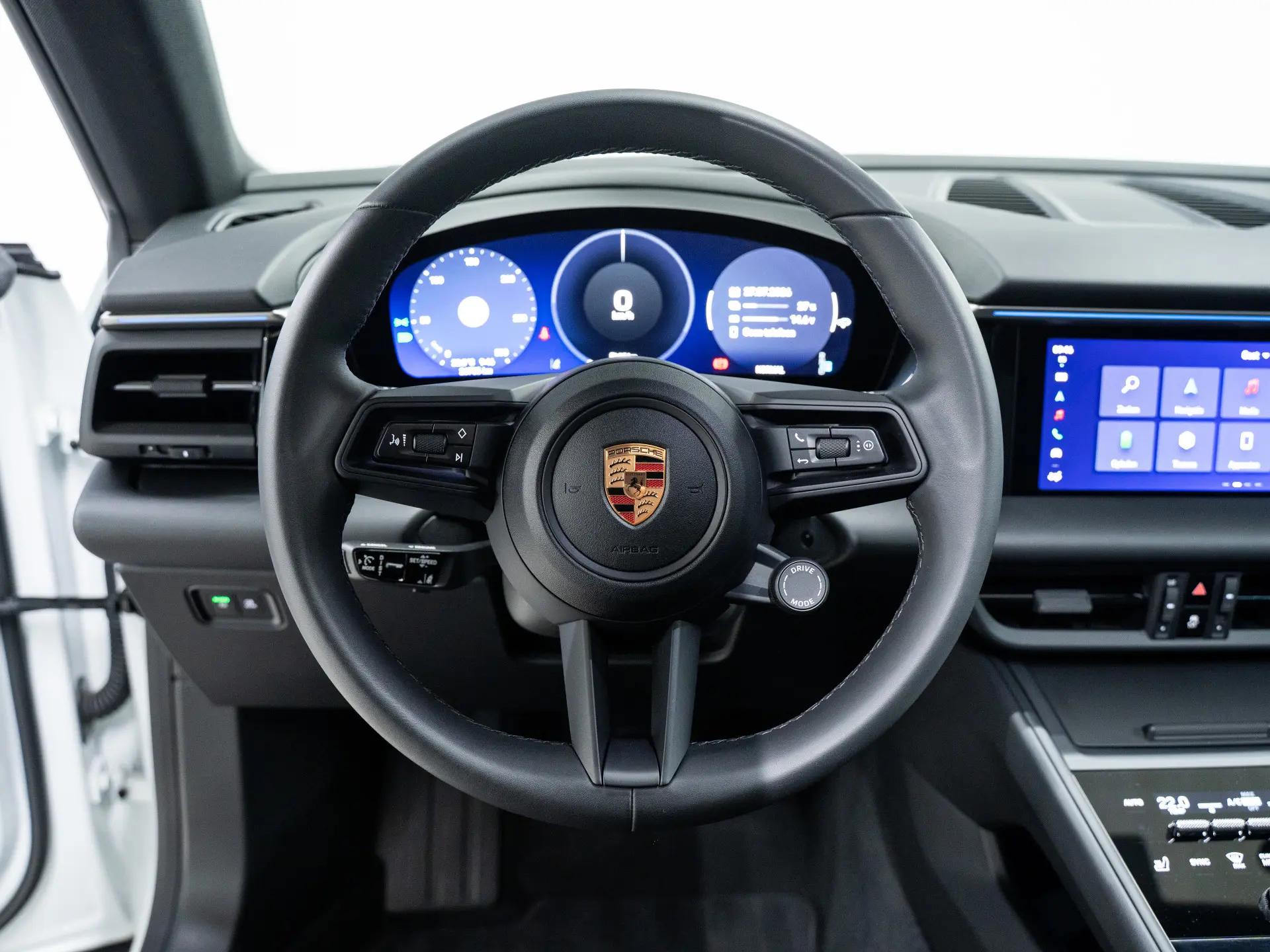 Macan 4