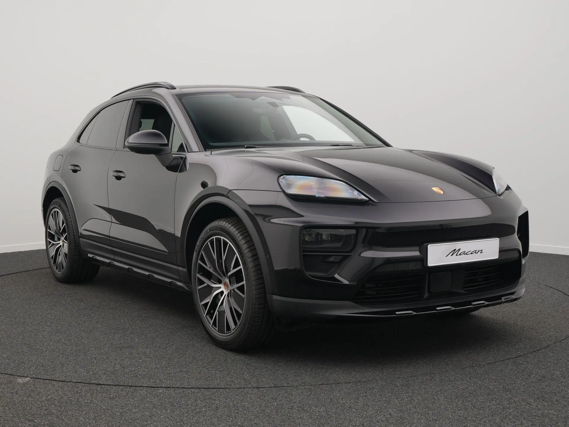 Macan 4