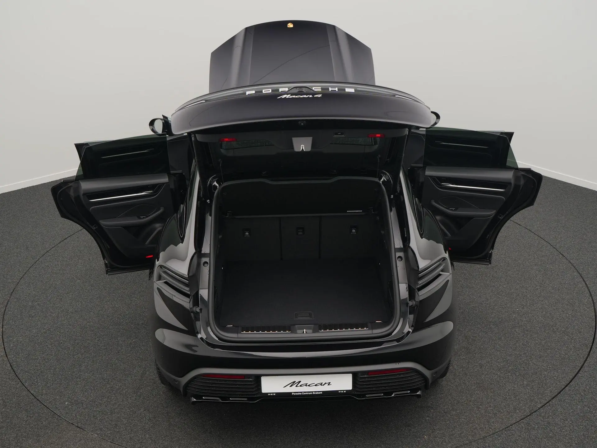 Macan 4