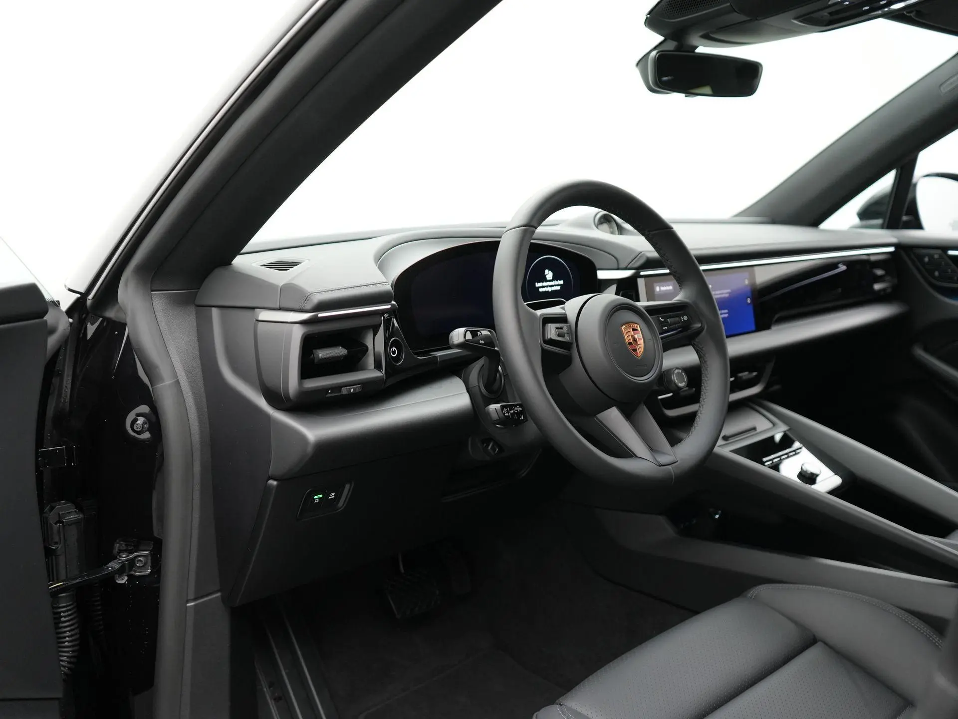 Macan 4