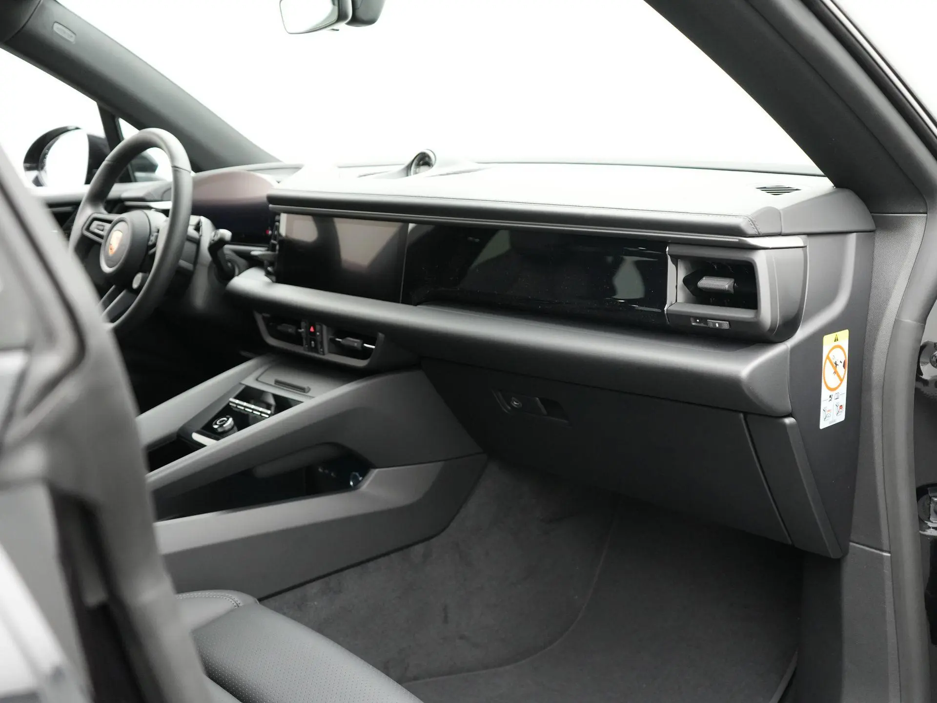 Macan 4