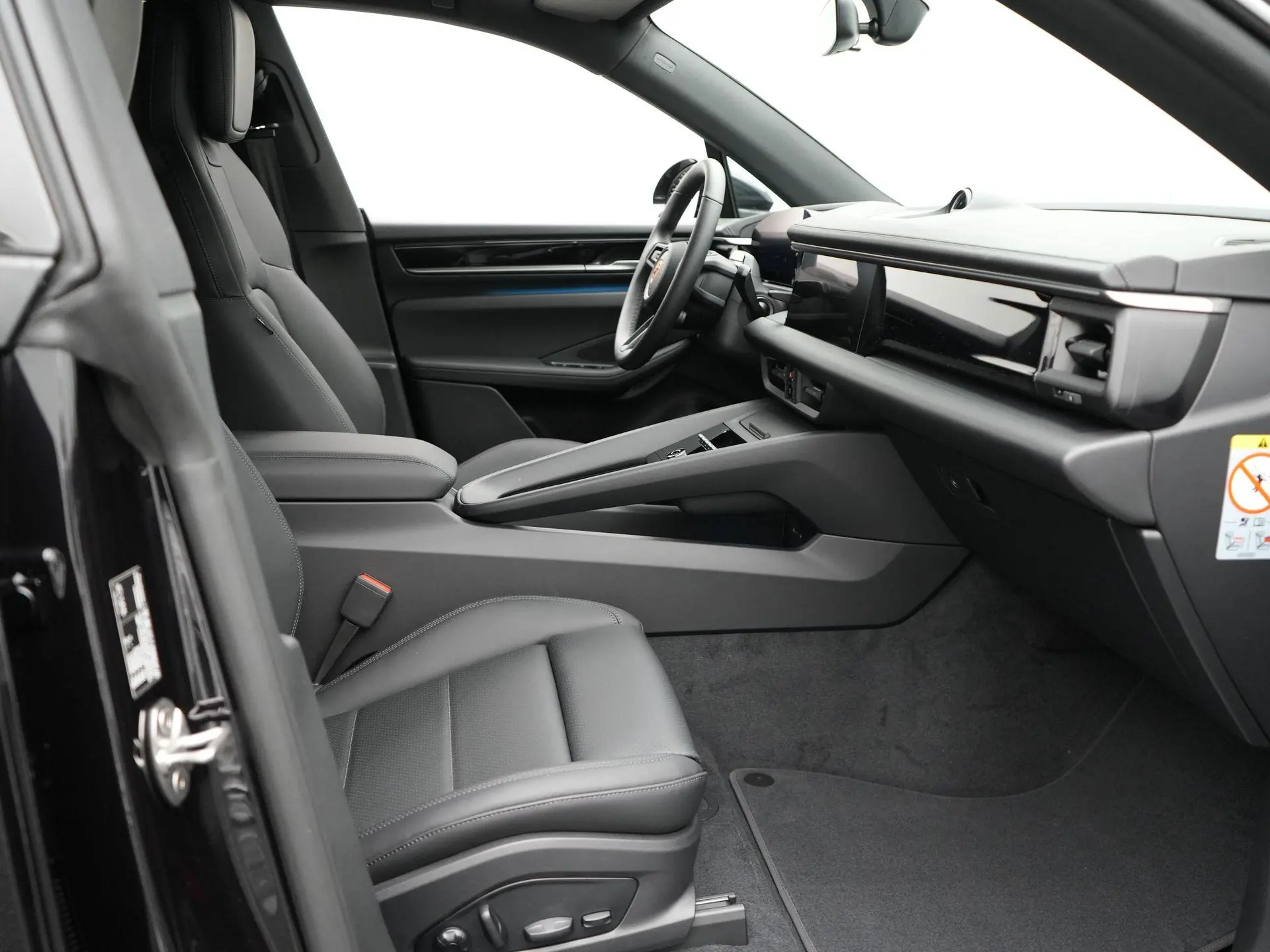 Macan 4