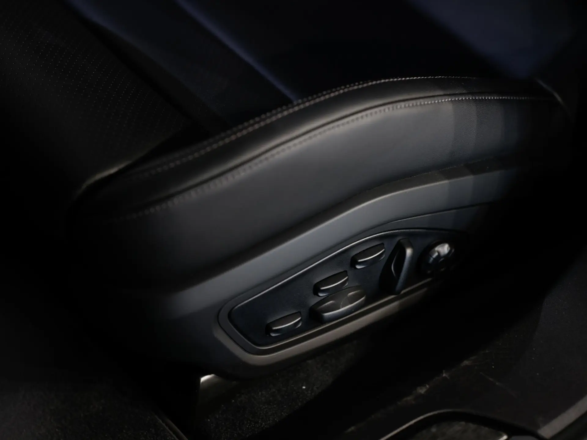 Taycan 4S Black Edition
