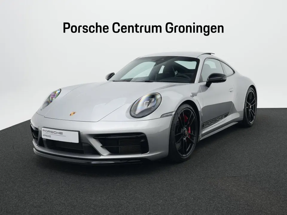 Porsche 911 Carrera 4 GTS