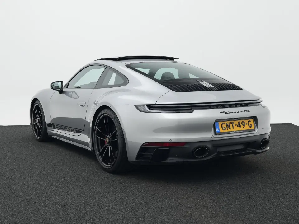 Porsche 911 Carrera 4 GTS
