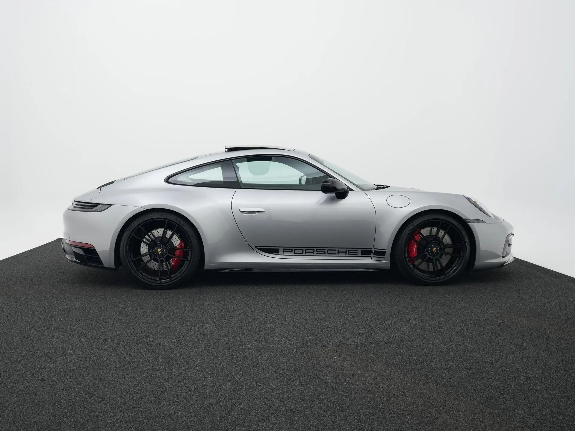 911 Carrera 4 GTS