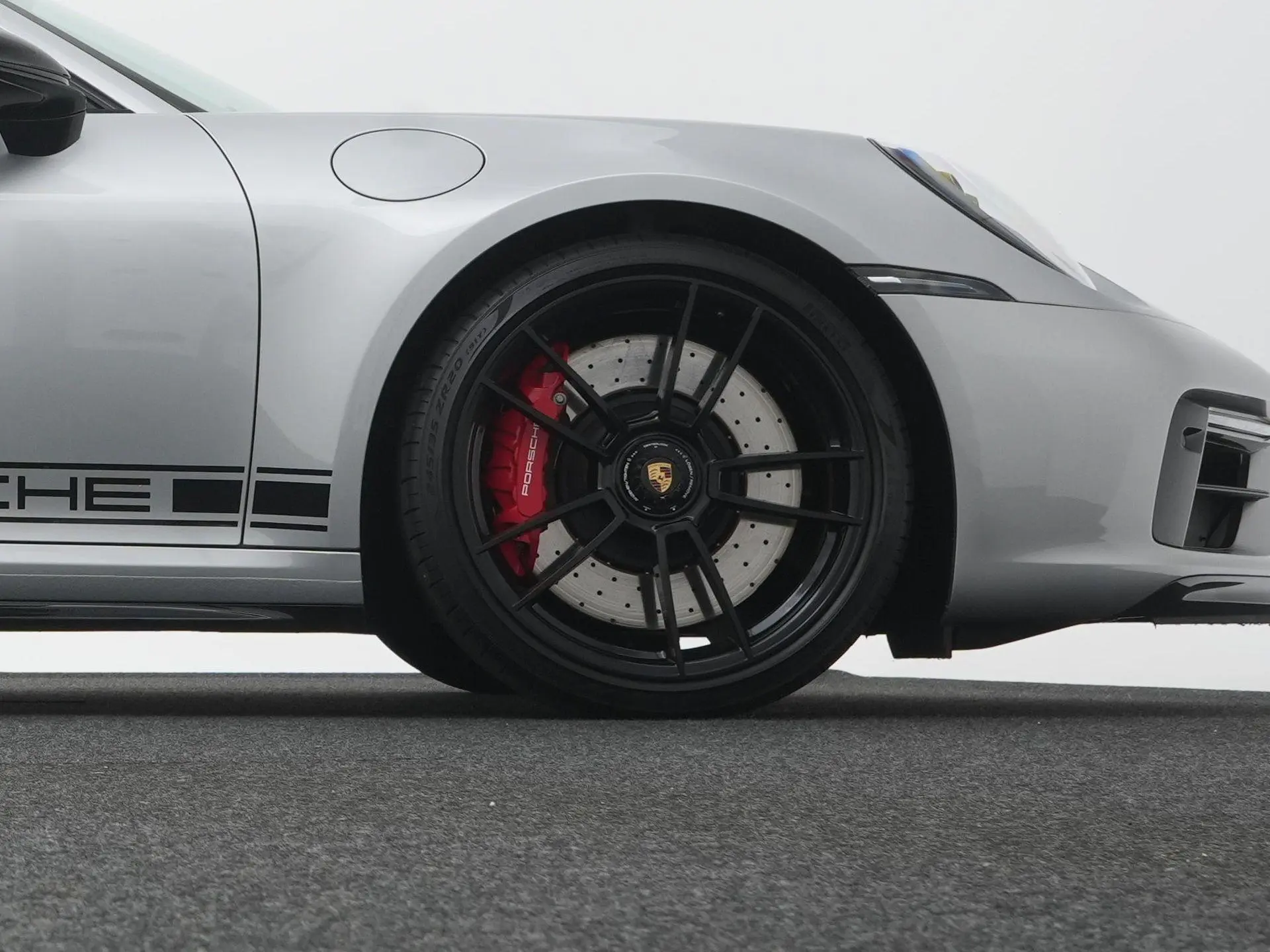 911 Carrera 4 GTS