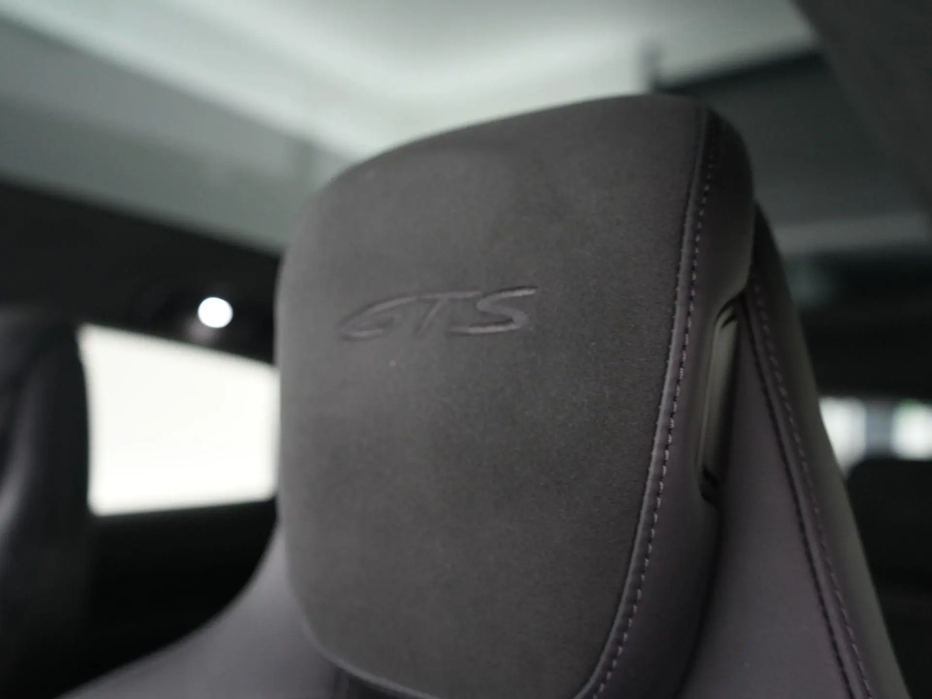 Taycan Sport Turismo GTS 93 kWh