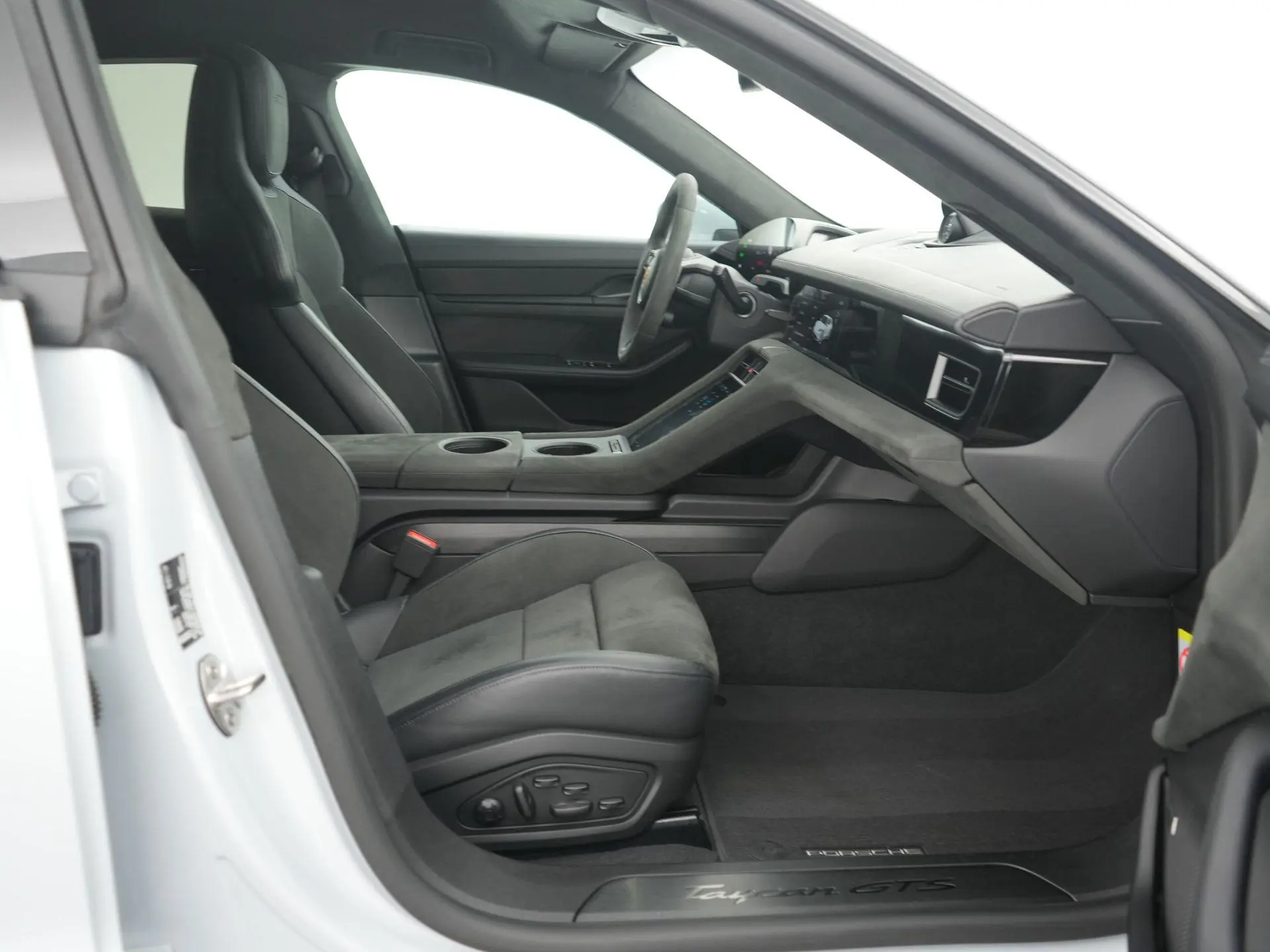 Taycan Sport Turismo GTS 93 kWh