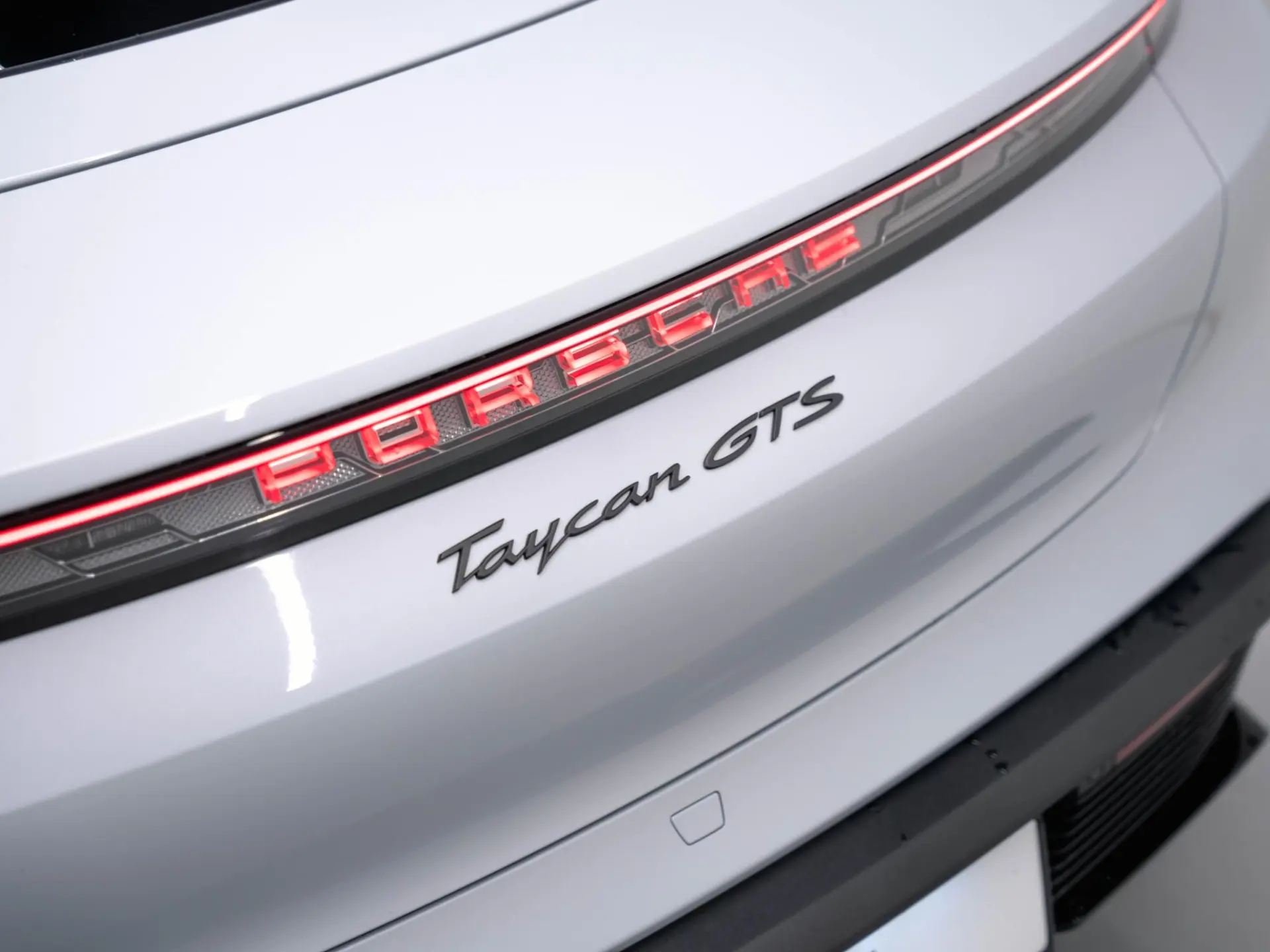 Taycan GTS