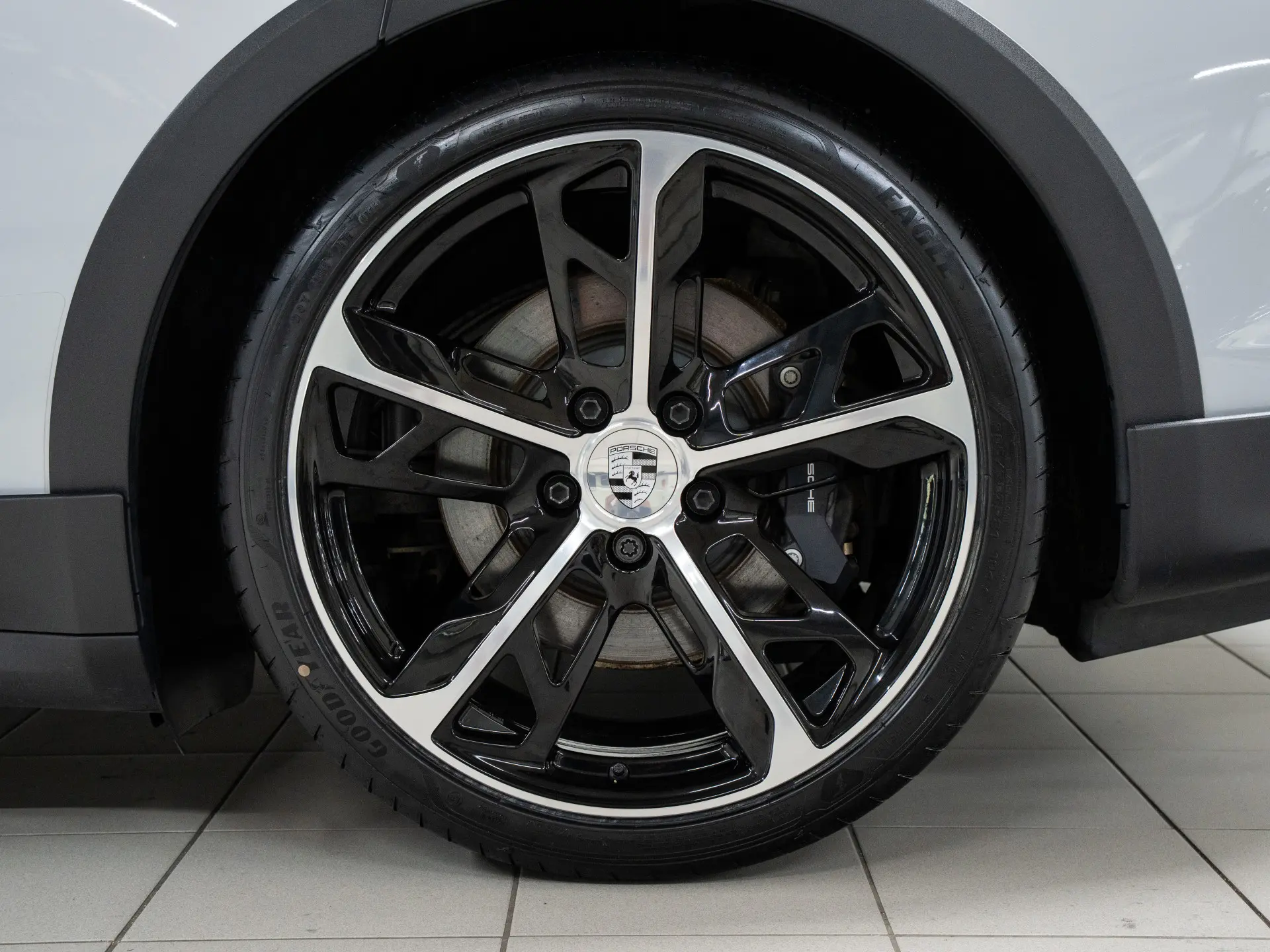 Taycan 4 Cross Turismo