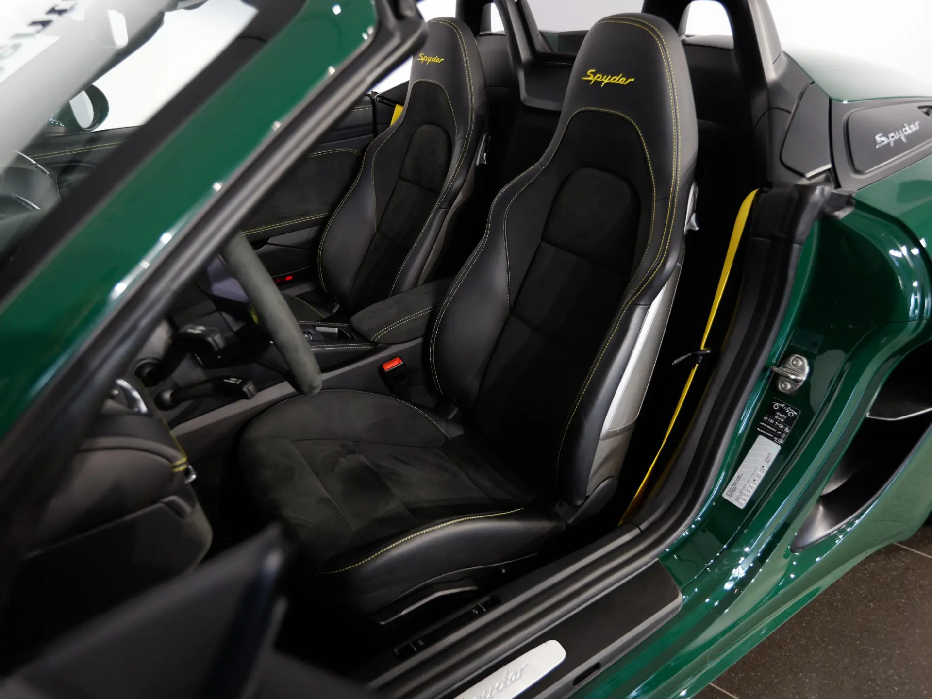 718 Spyder Britisch Racing Green