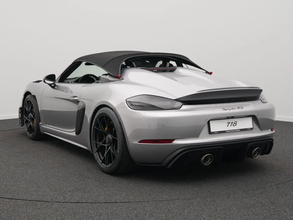 Porsche 718 Spyder RS