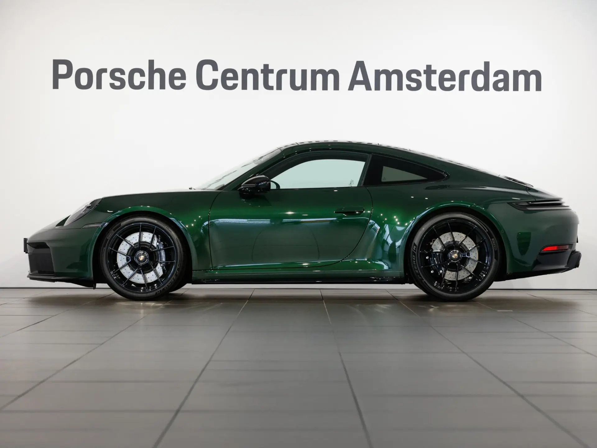 911 T-Hybrid Carrera 4 GTS