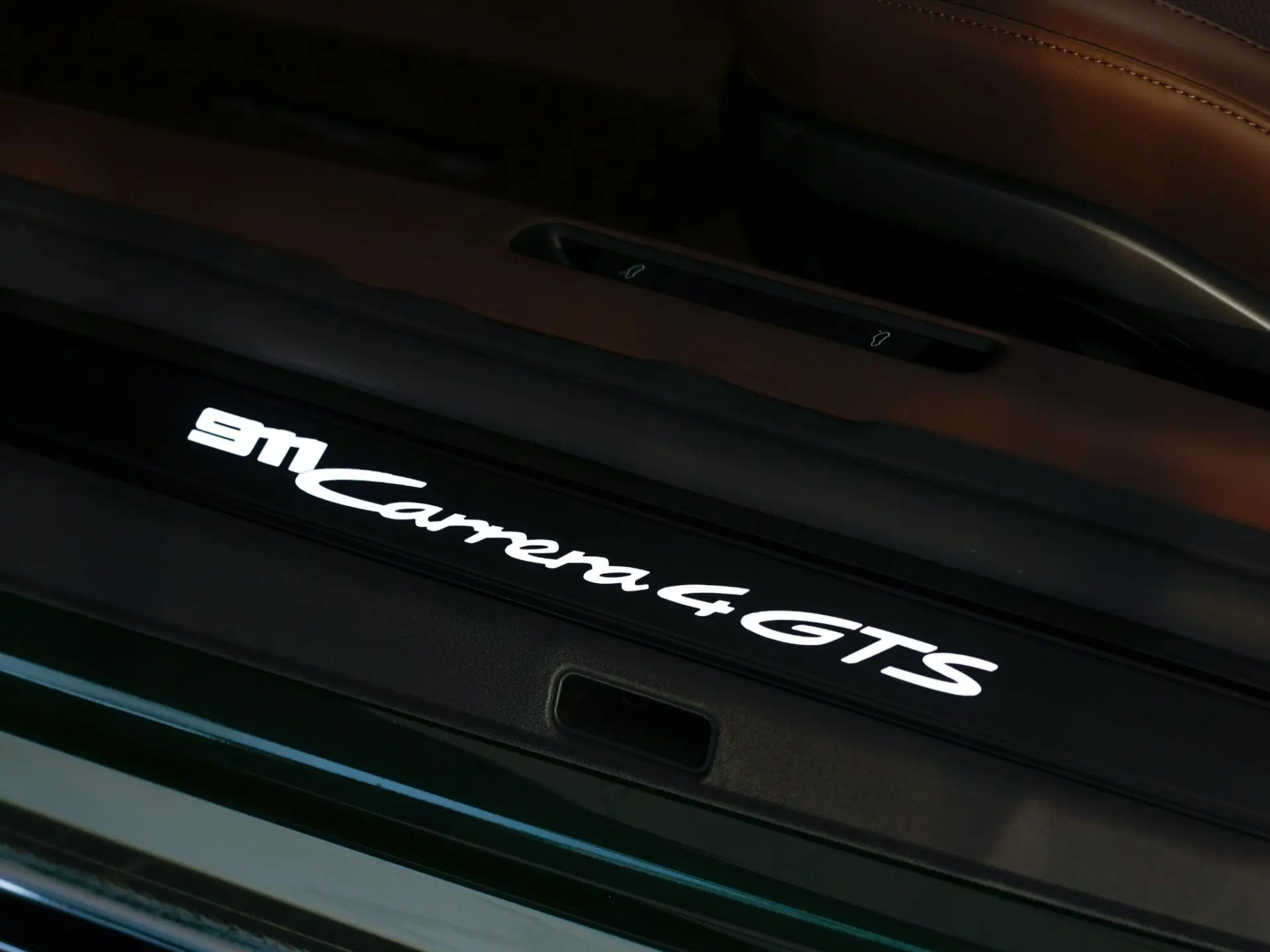 911 T-Hybrid Carrera 4 GTS