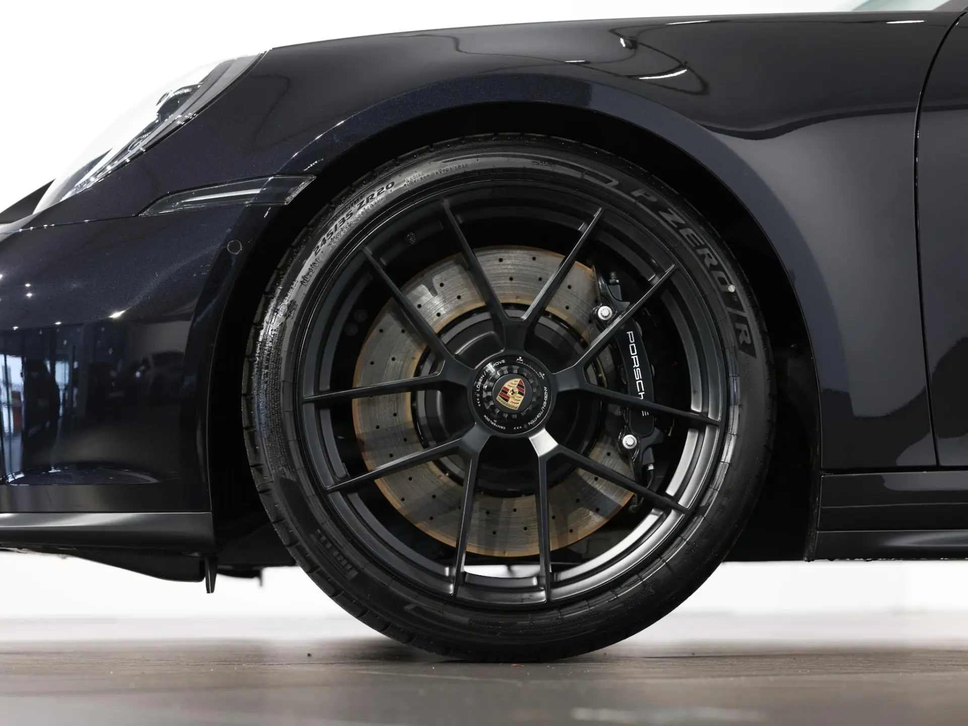 911 T-Hybrid Carrera 4 GTS
