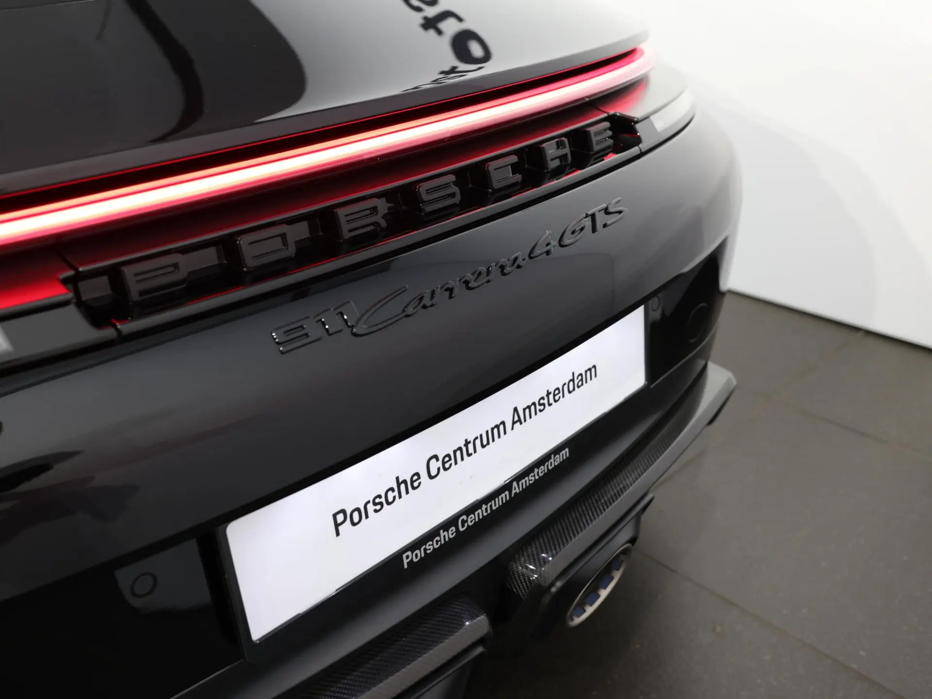 911 T-Hybrid Carrera 4 GTS