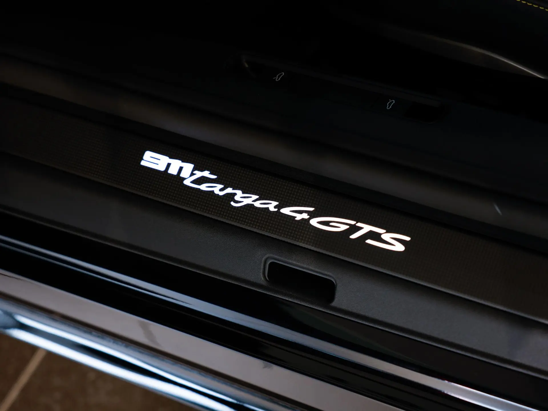 911 T-Hybrid Targa 4 GTS