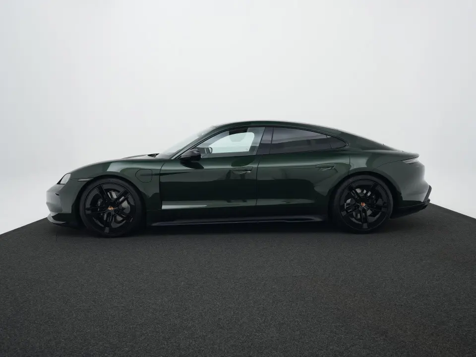 Porsche Taycan Black Edition