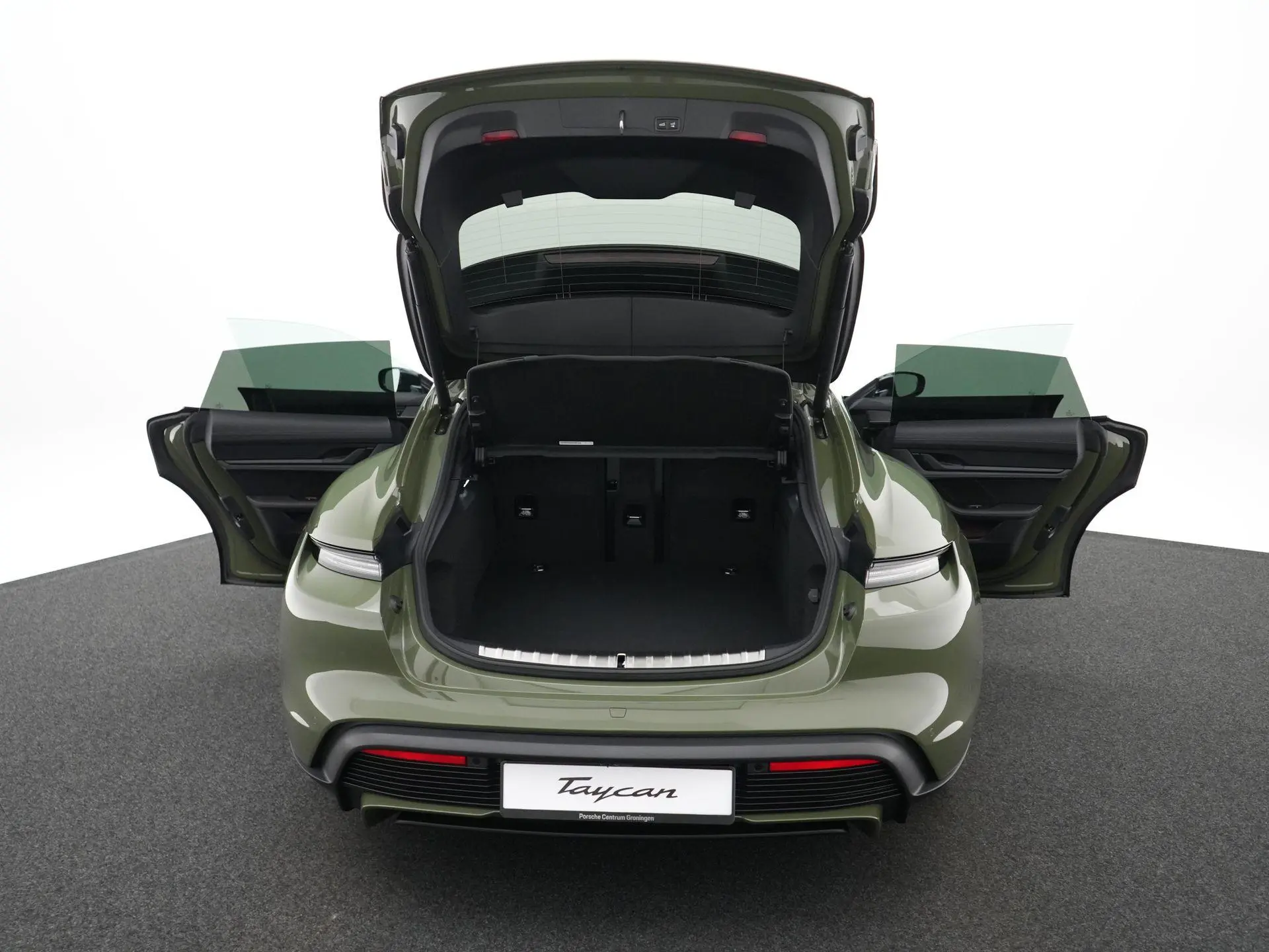 Taycan Sport Turismo Black Edition