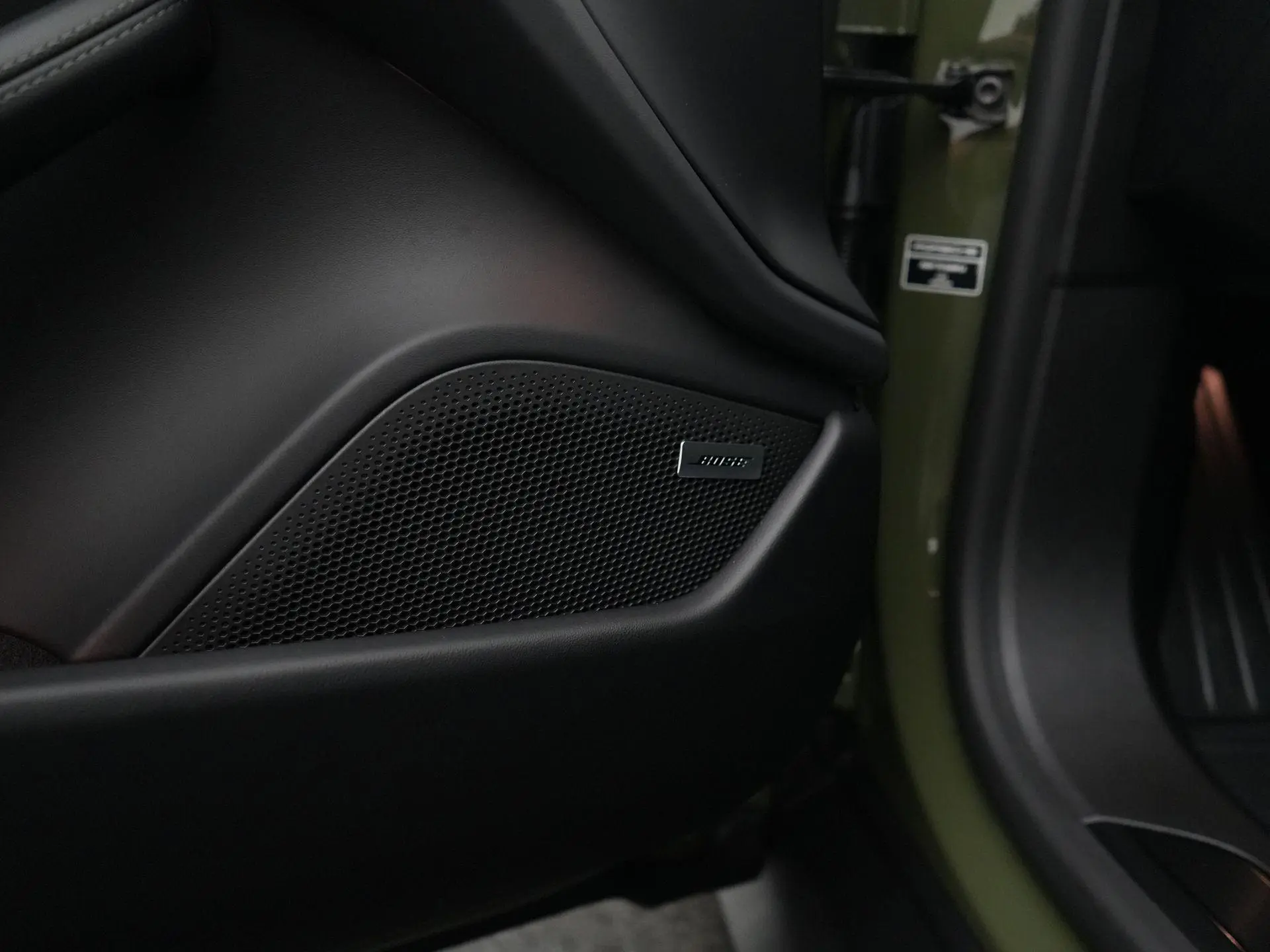 Taycan Sport Turismo Black Edition