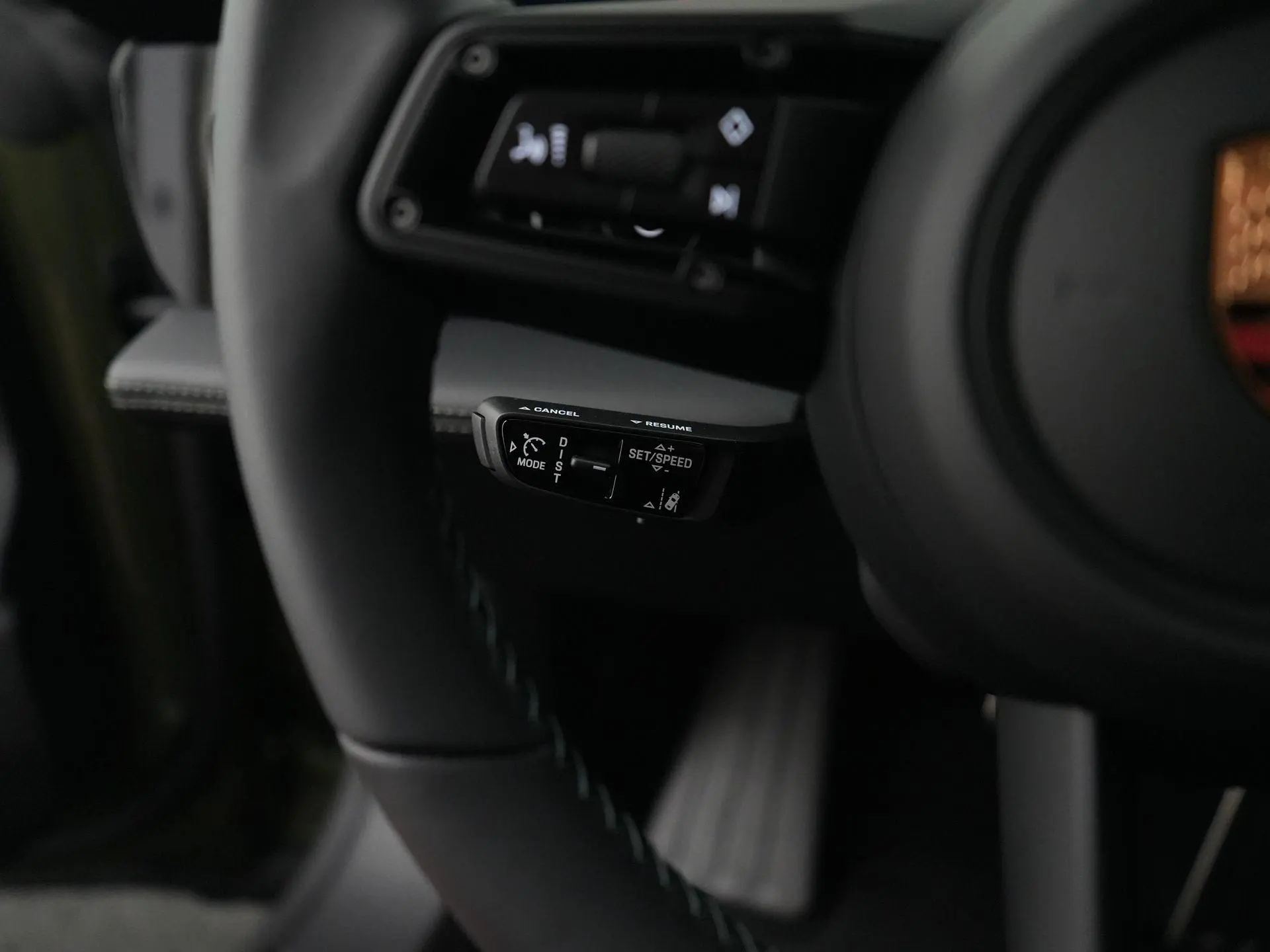 Taycan Sport Turismo Black Edition