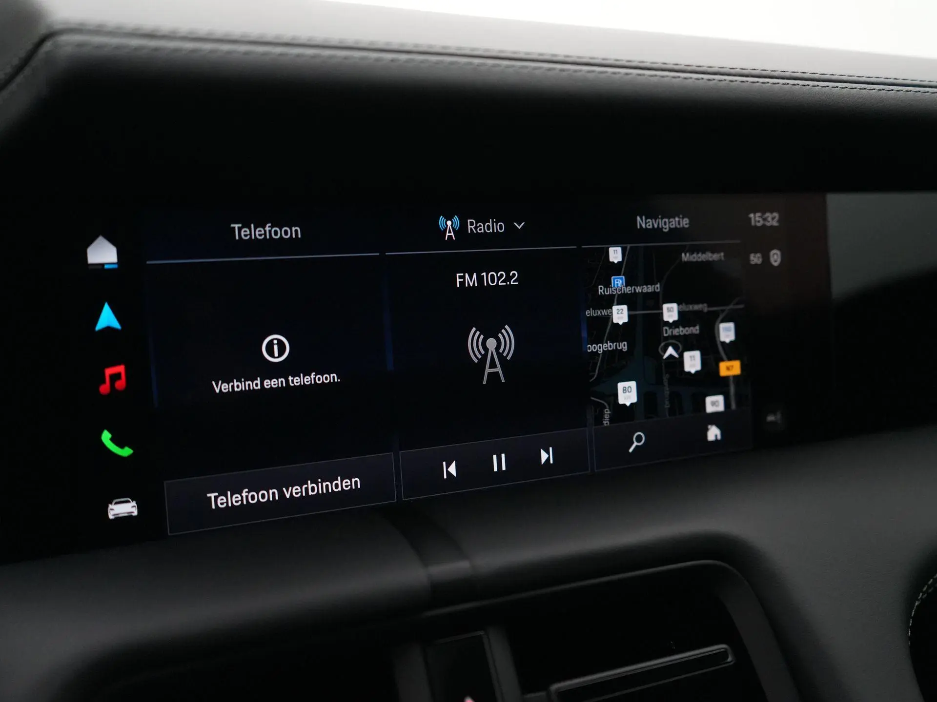 Taycan Sport Turismo Black Edition