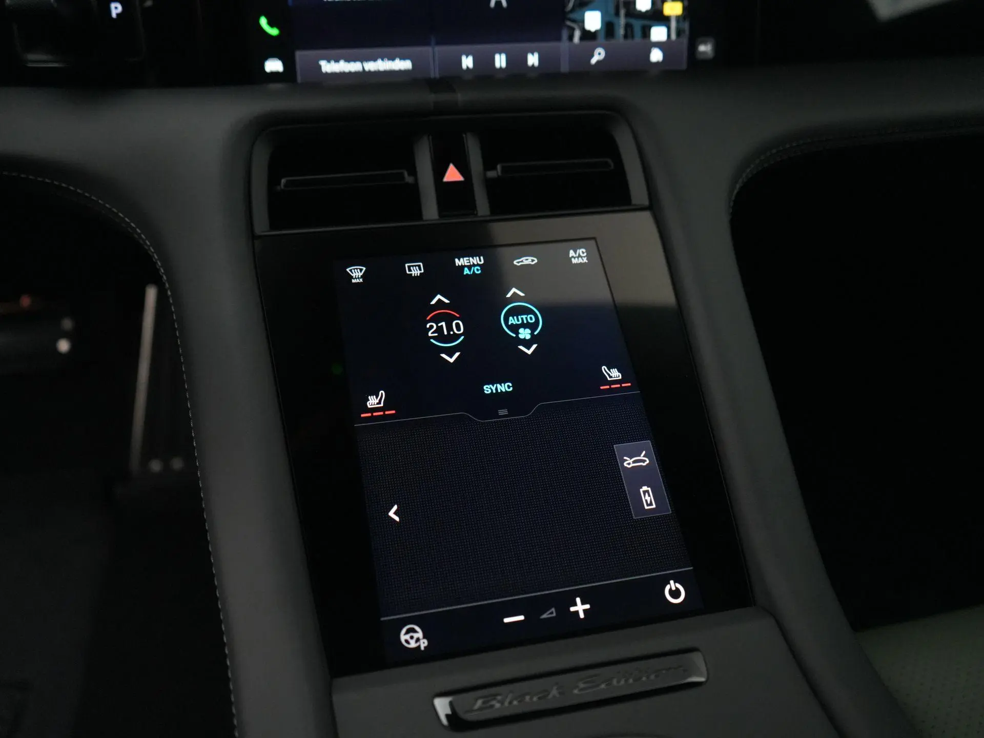 Taycan Sport Turismo Black Edition