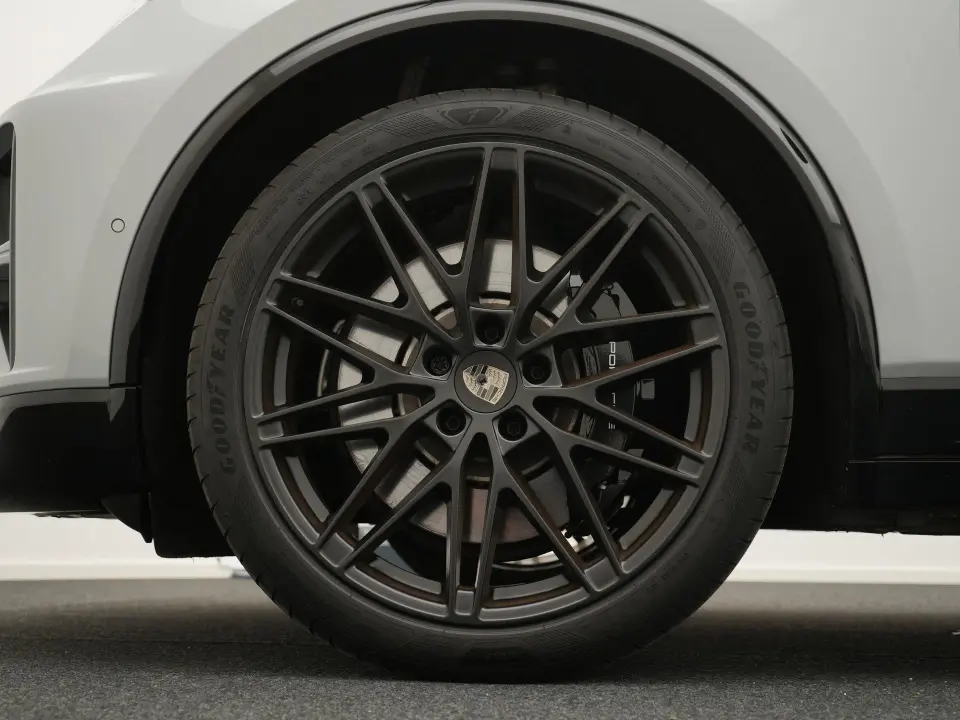 Macan Turbo