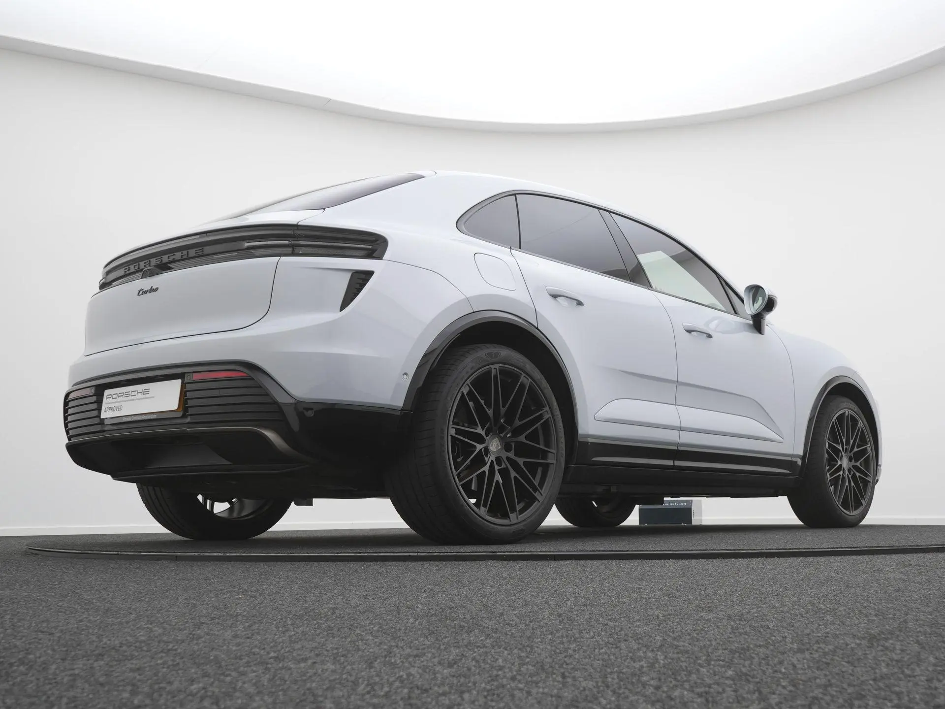 Macan Turbo