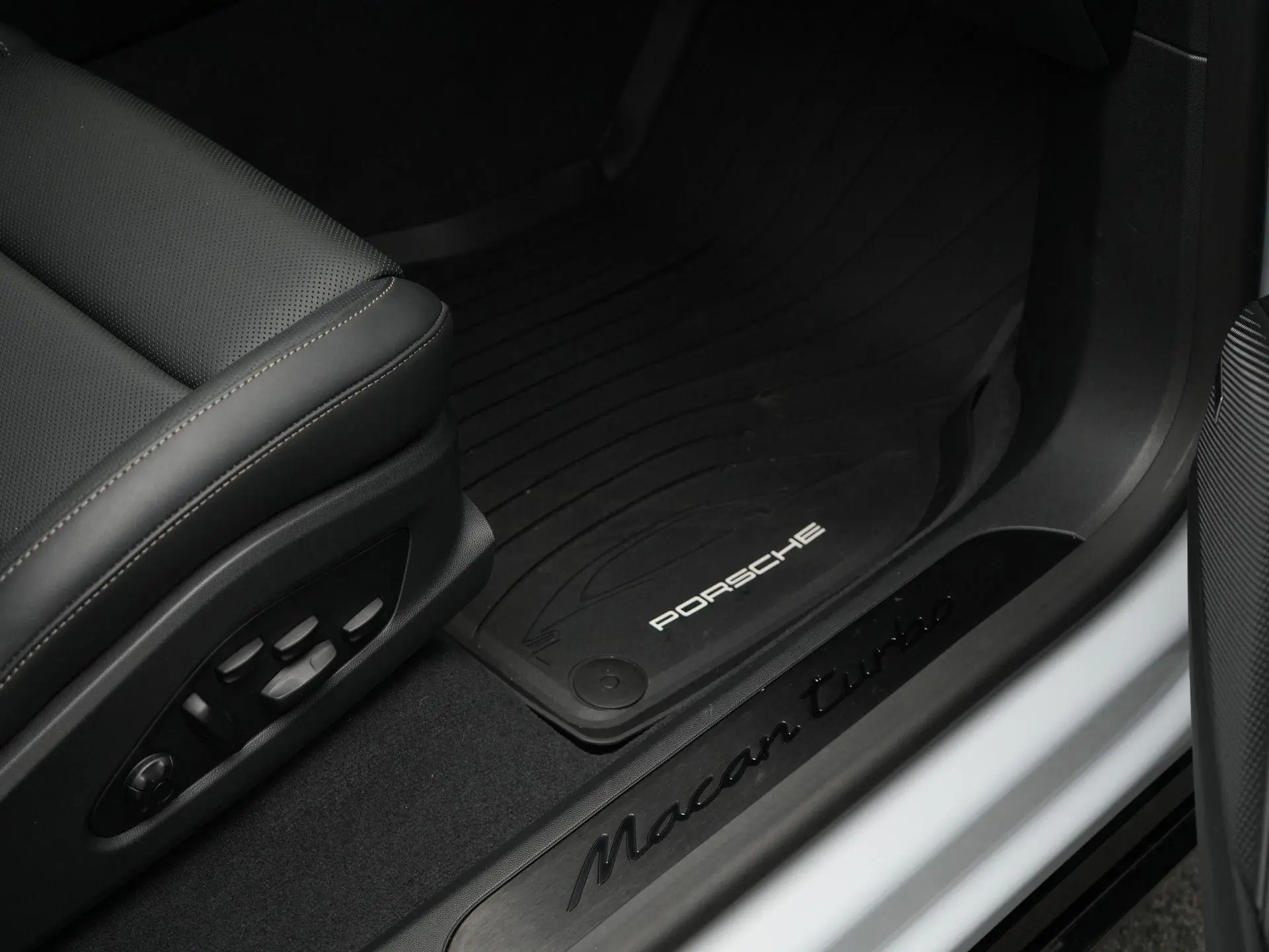 Macan Turbo