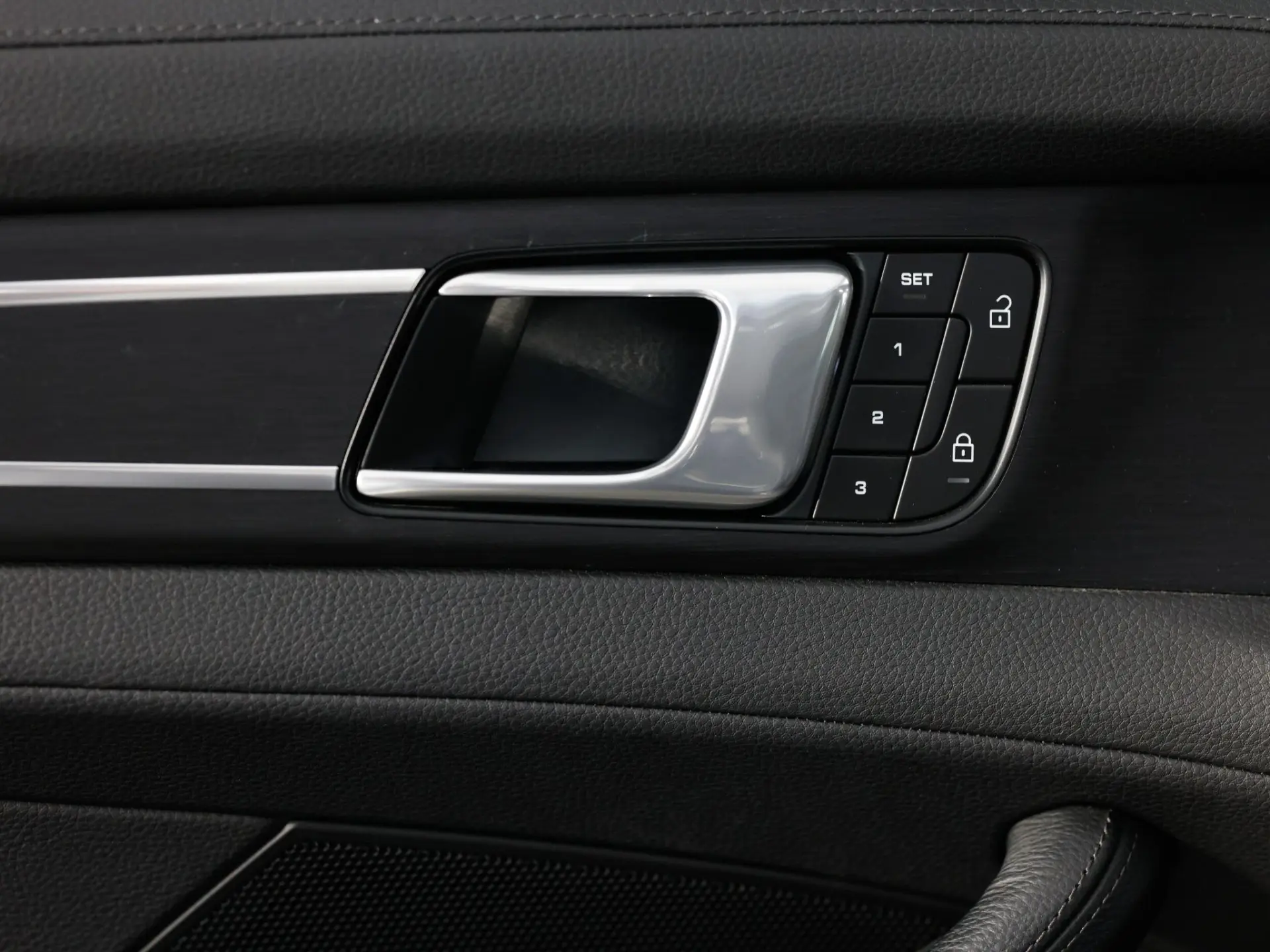 Panamera Sport Turismo 4 E-Hybrid Platinum Edition