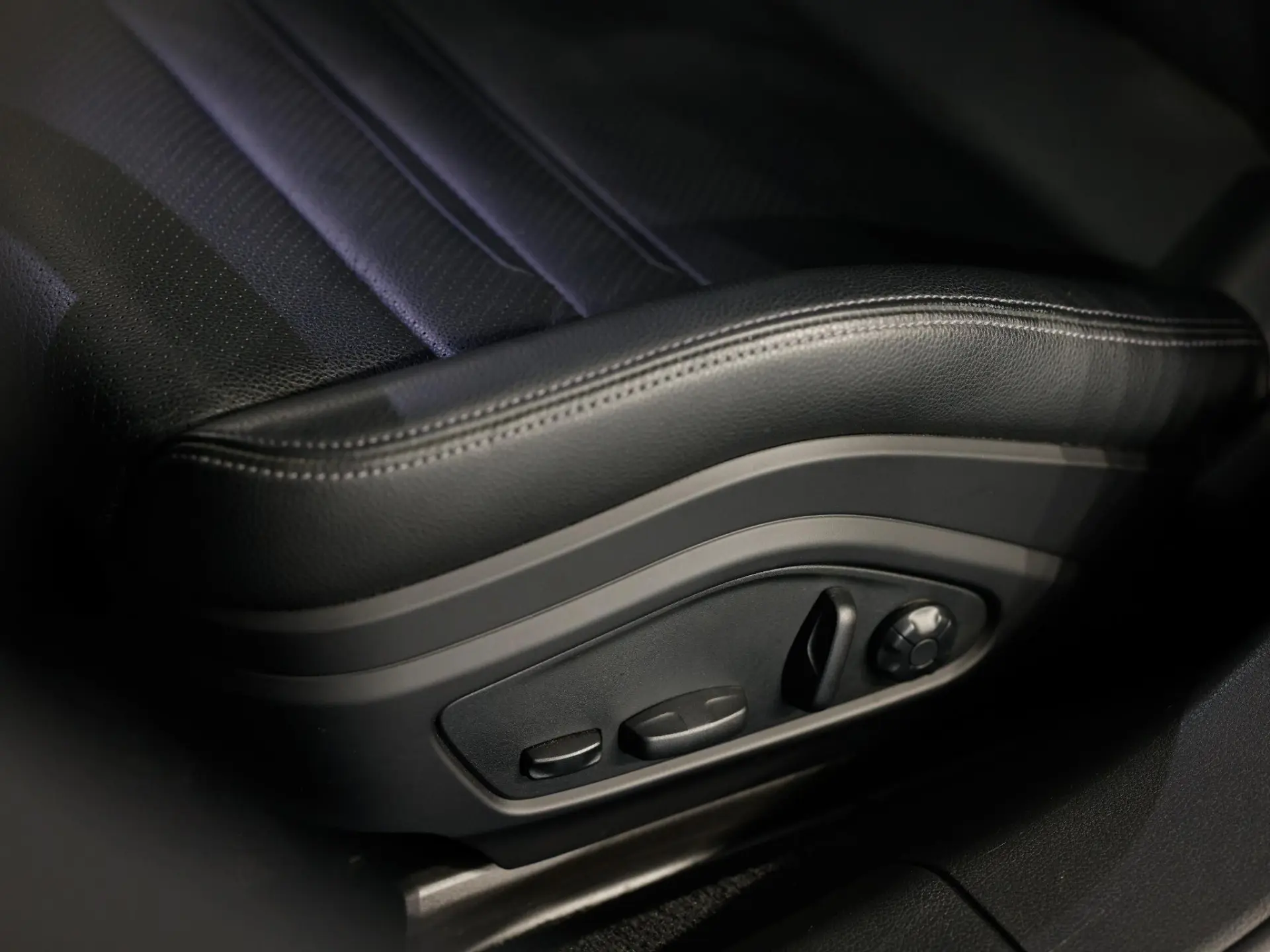 Panamera Sport Turismo 4 E-Hybrid Platinum Edition