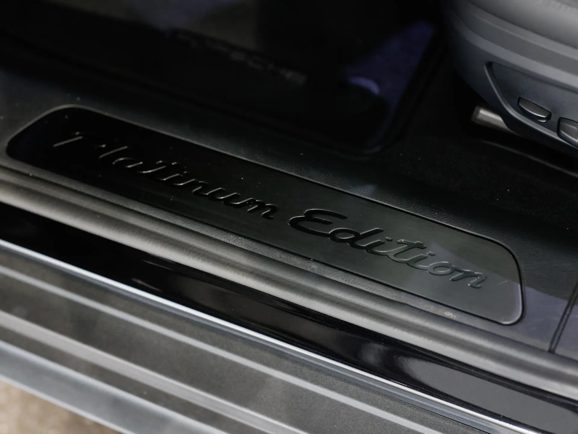 Panamera Sport Turismo 4 E-Hybrid Platinum Edition