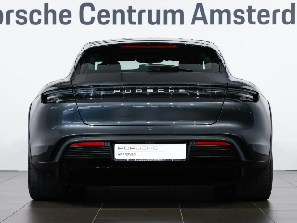 Taycan 4 Cross Turismo 