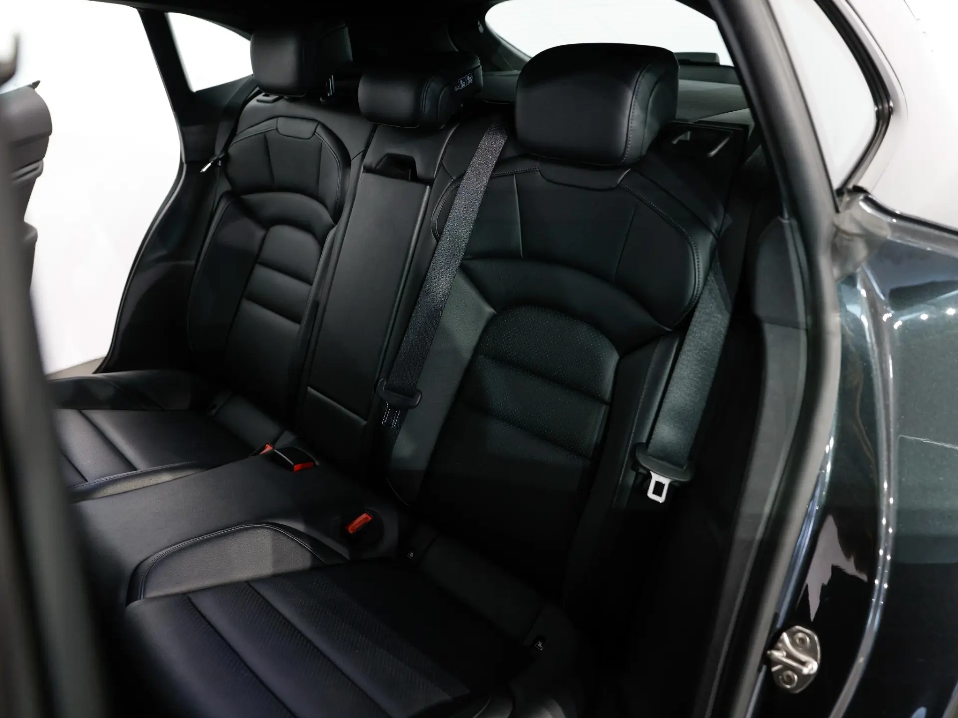 Taycan 4 Cross Turismo 