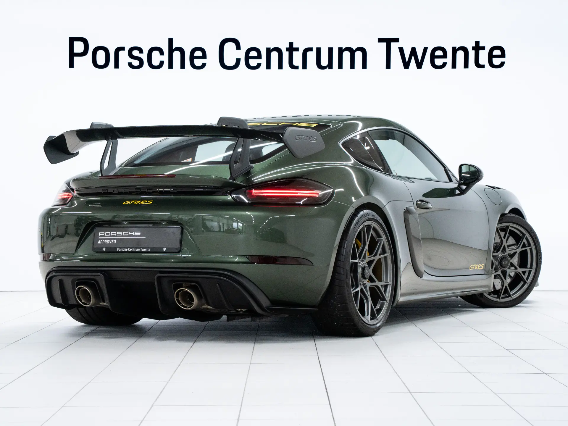 718 Cayman GT4 RS