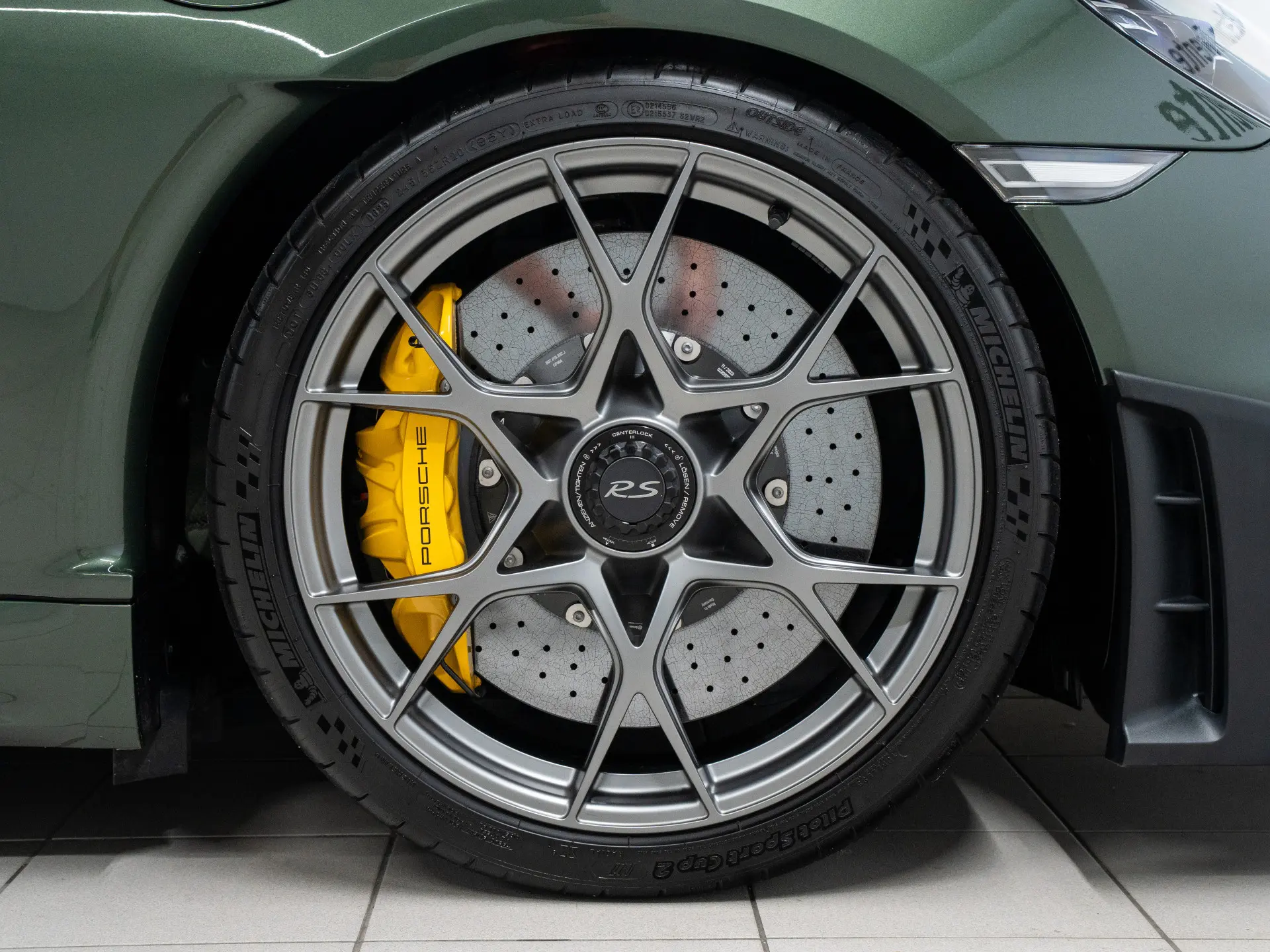 718 Cayman GT4 RS