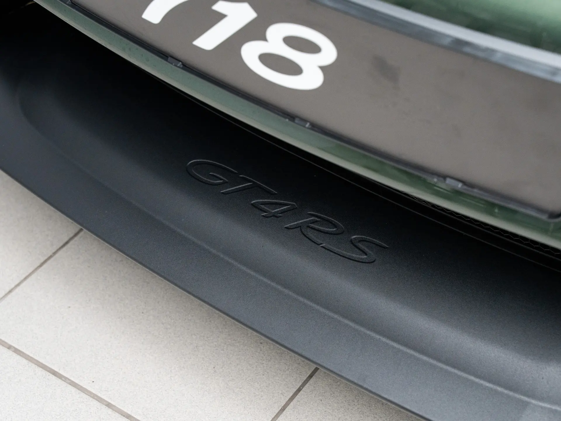 718 Cayman GT4 RS