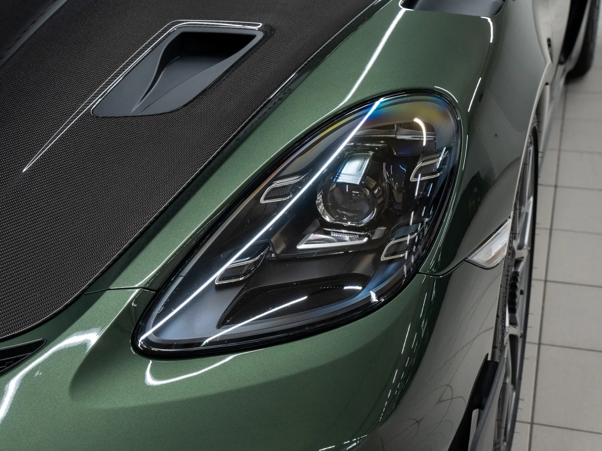 718 Cayman GT4 RS
